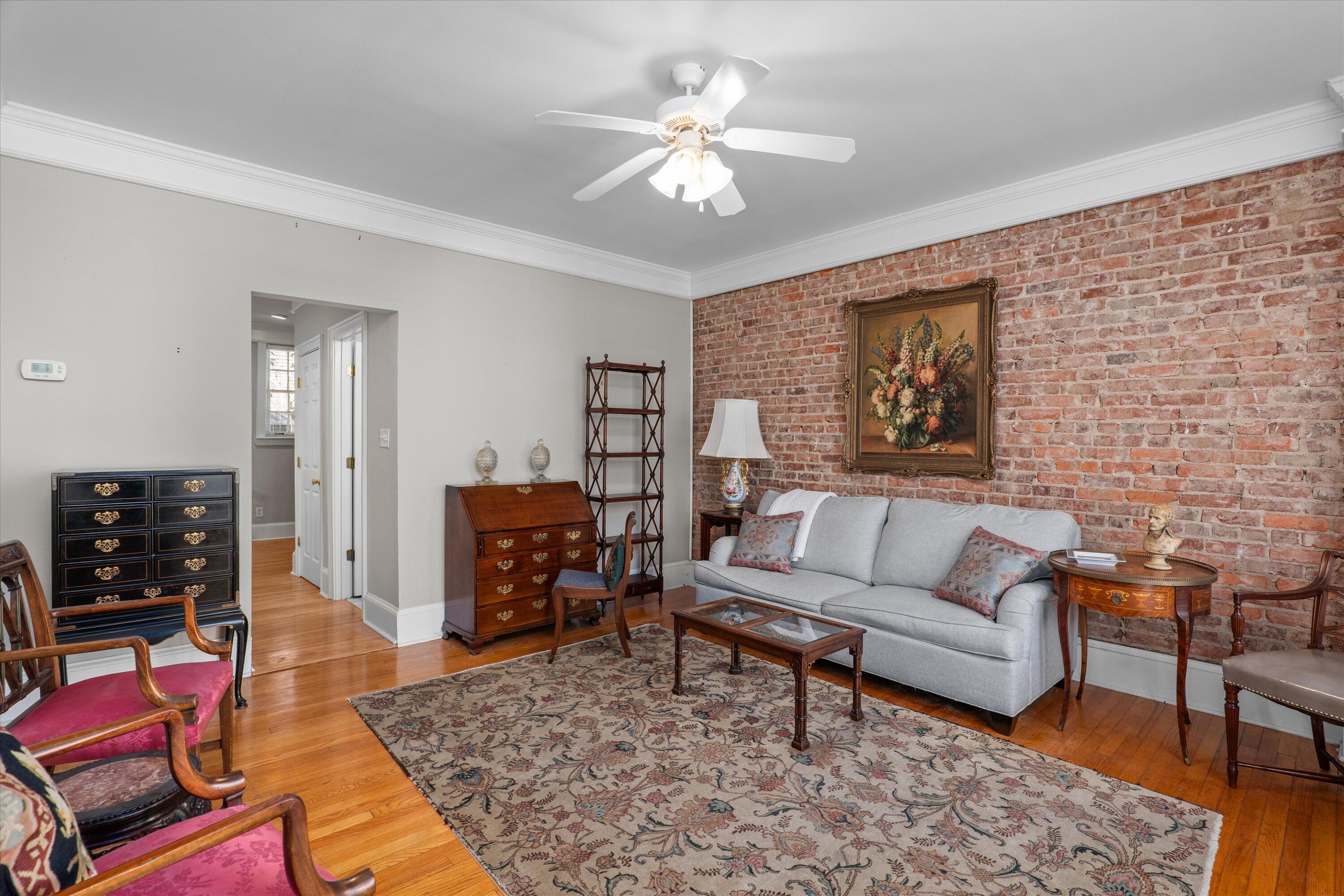 2549 WALTON Way Unit: G1