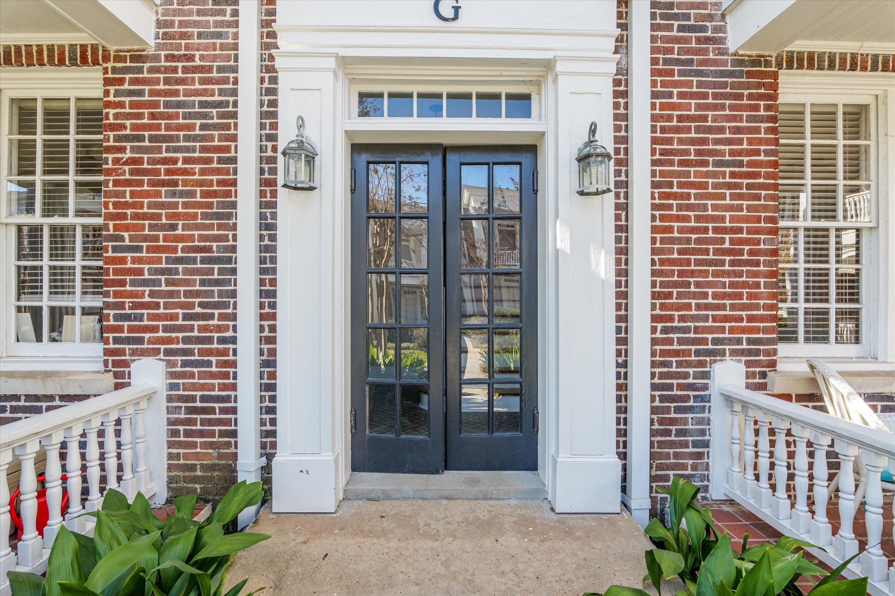 2549 WALTON Way Unit: G1