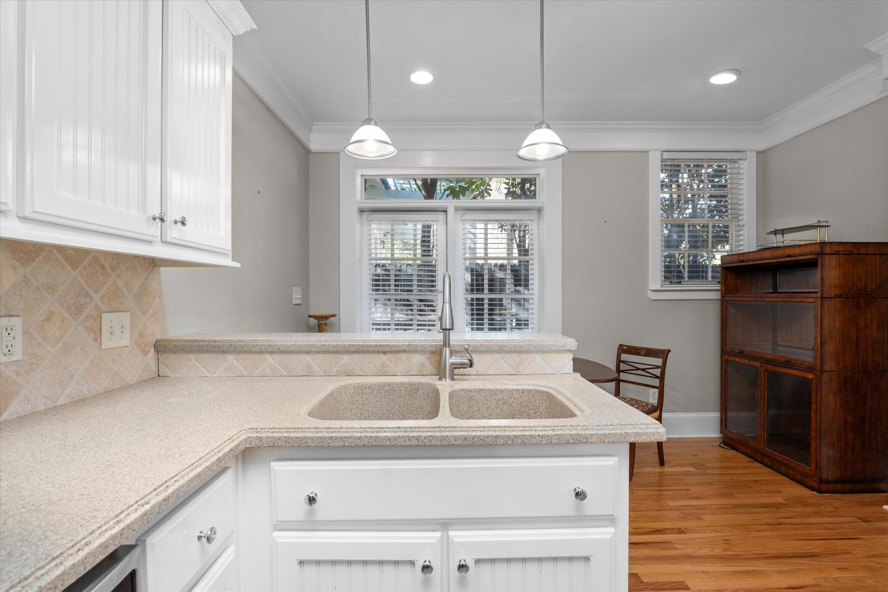 2549 WALTON Way Unit: G1