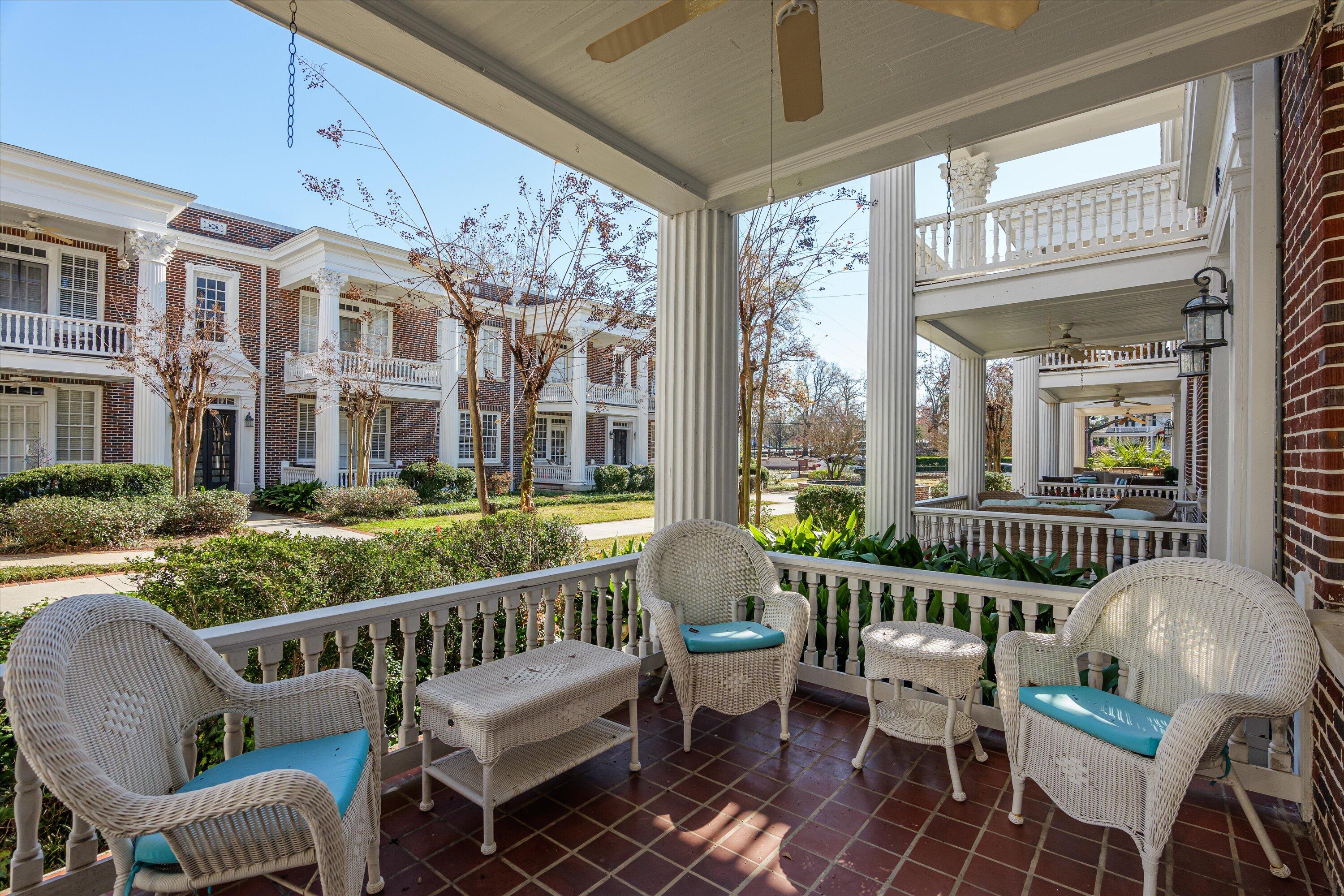 2549 WALTON Way Unit: G1