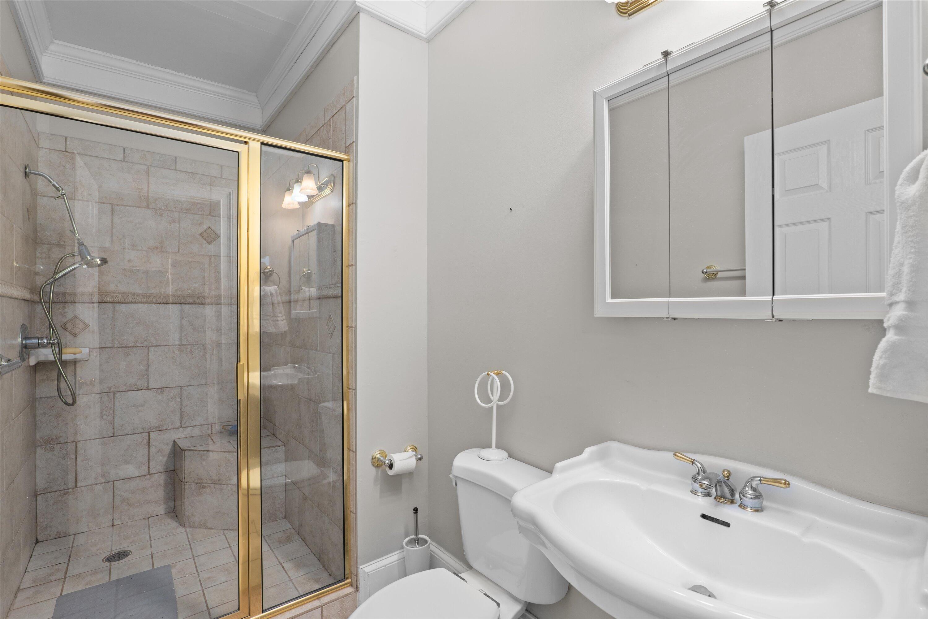 2549 WALTON Way Unit: G1