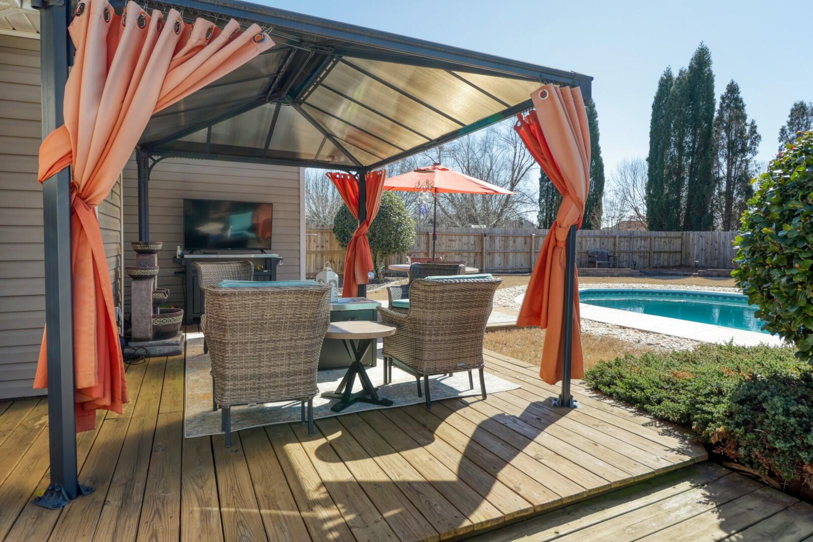 323 GRANDIFLORA Circle