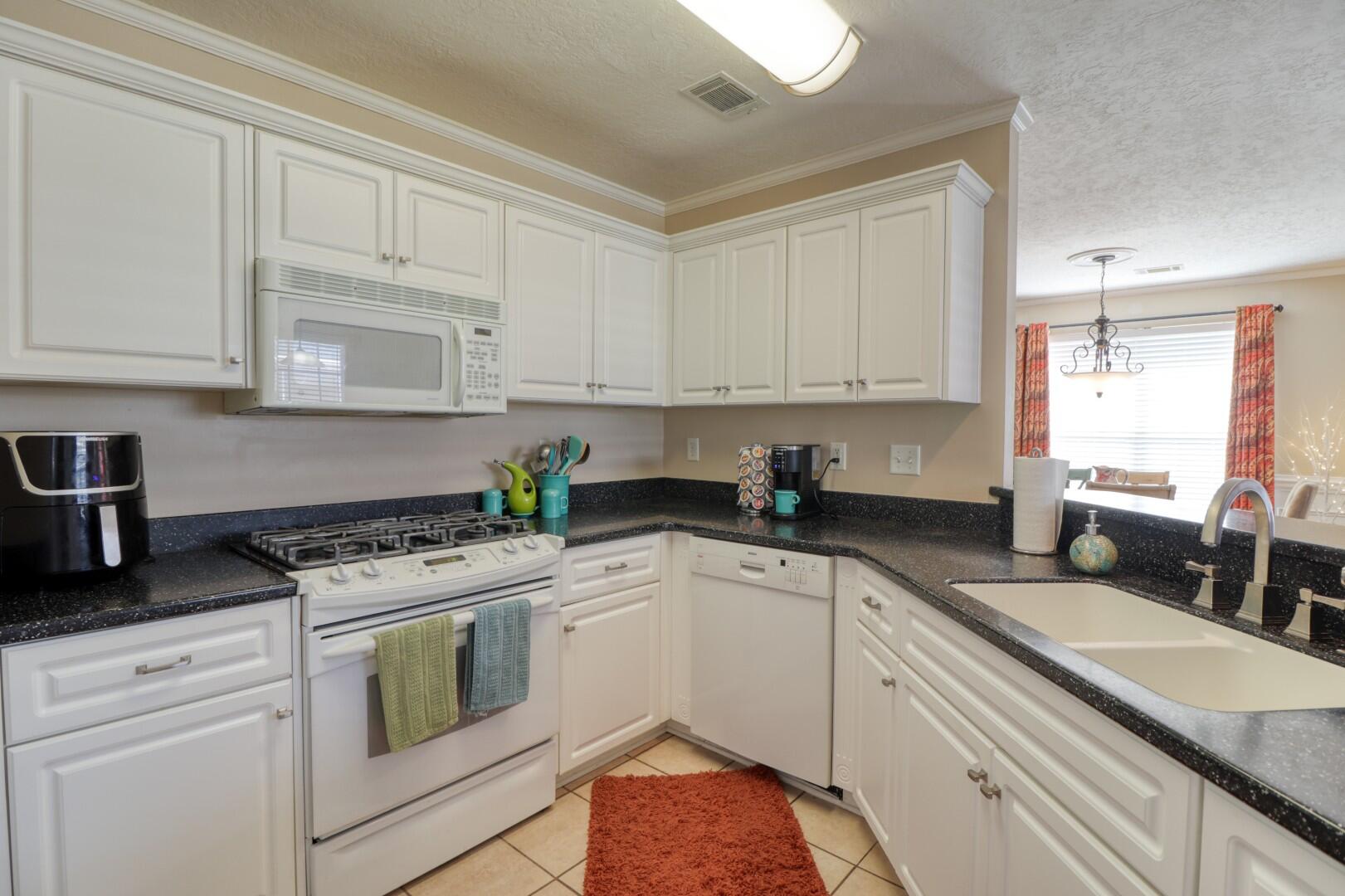 323 GRANDIFLORA Circle