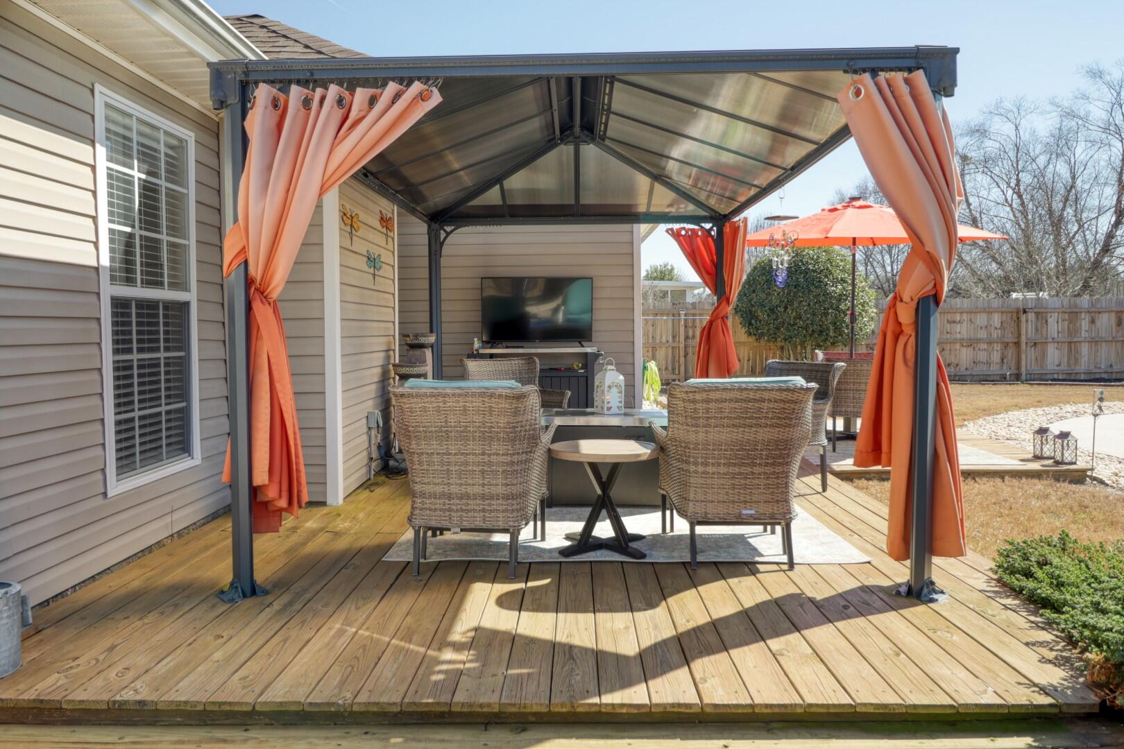 323 GRANDIFLORA Circle