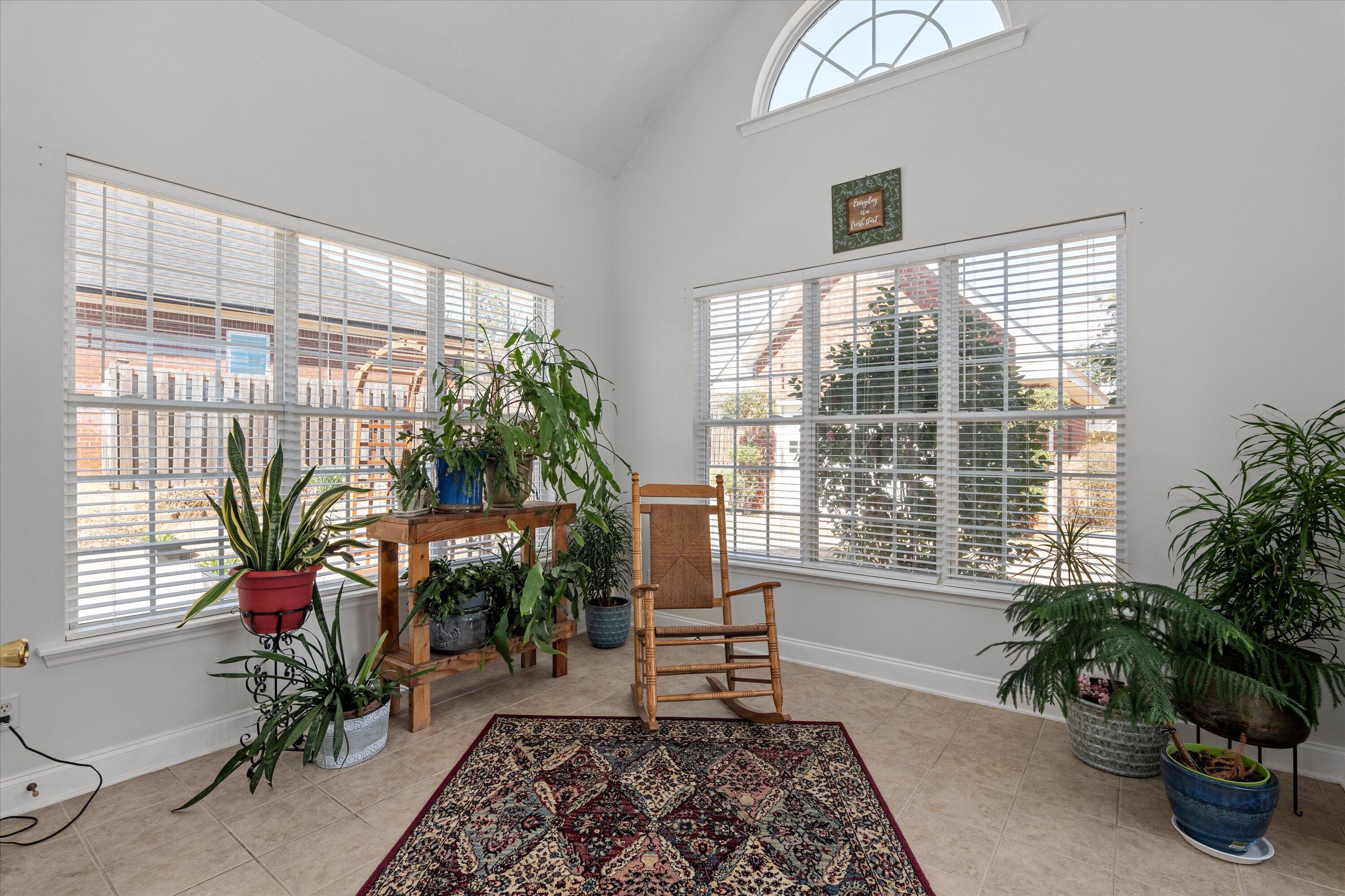 959 WINDMILL Parkway