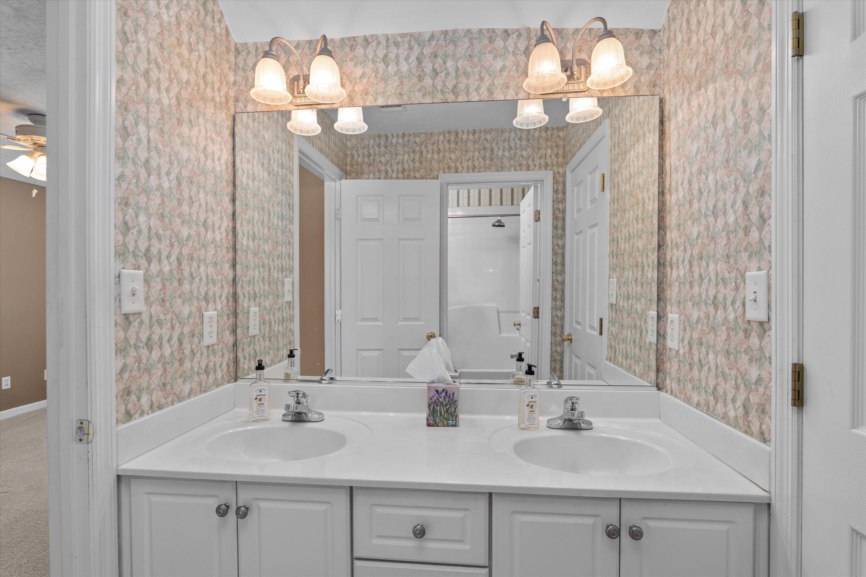 959 WINDMILL Parkway