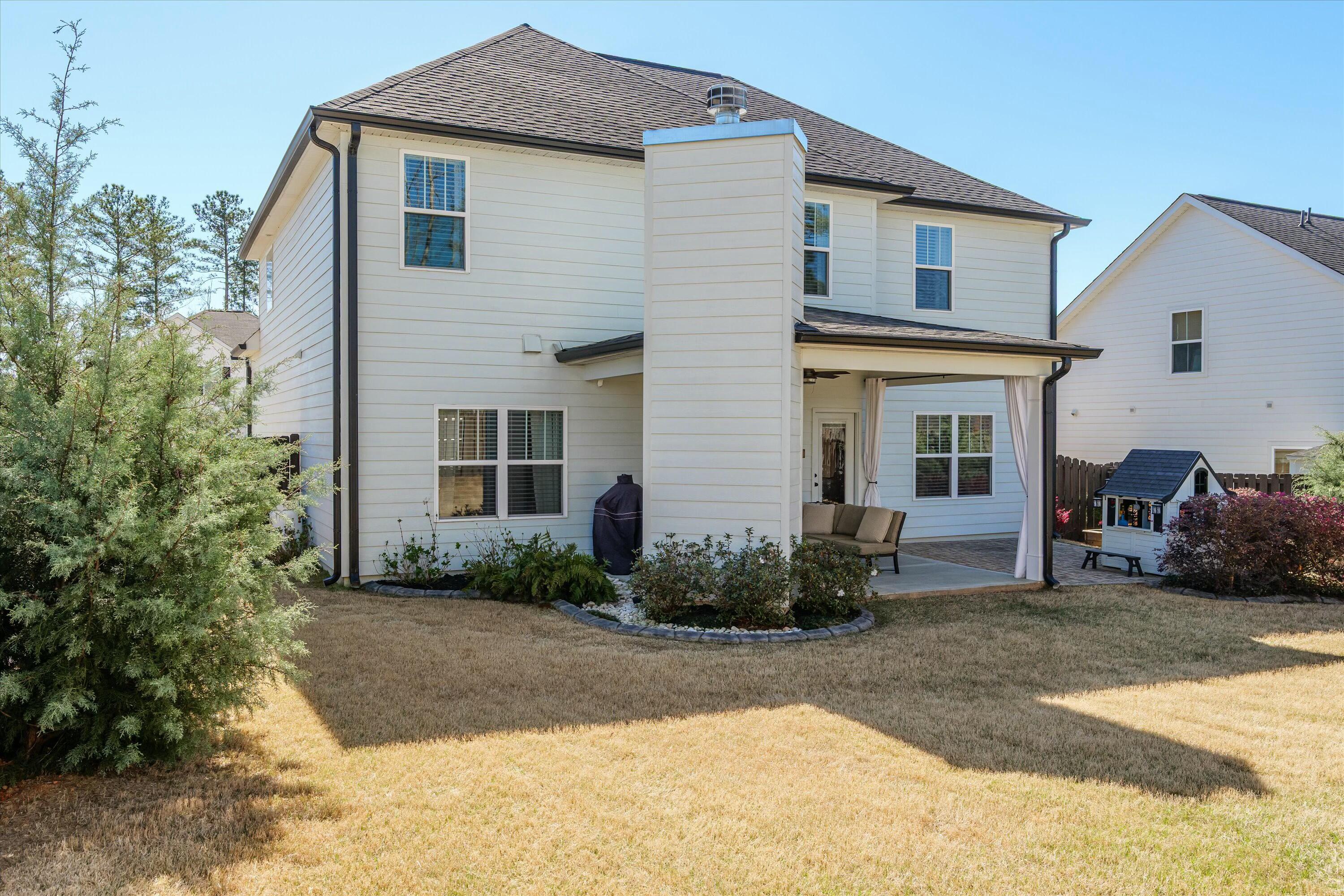 2562 TRAVERSE Trail