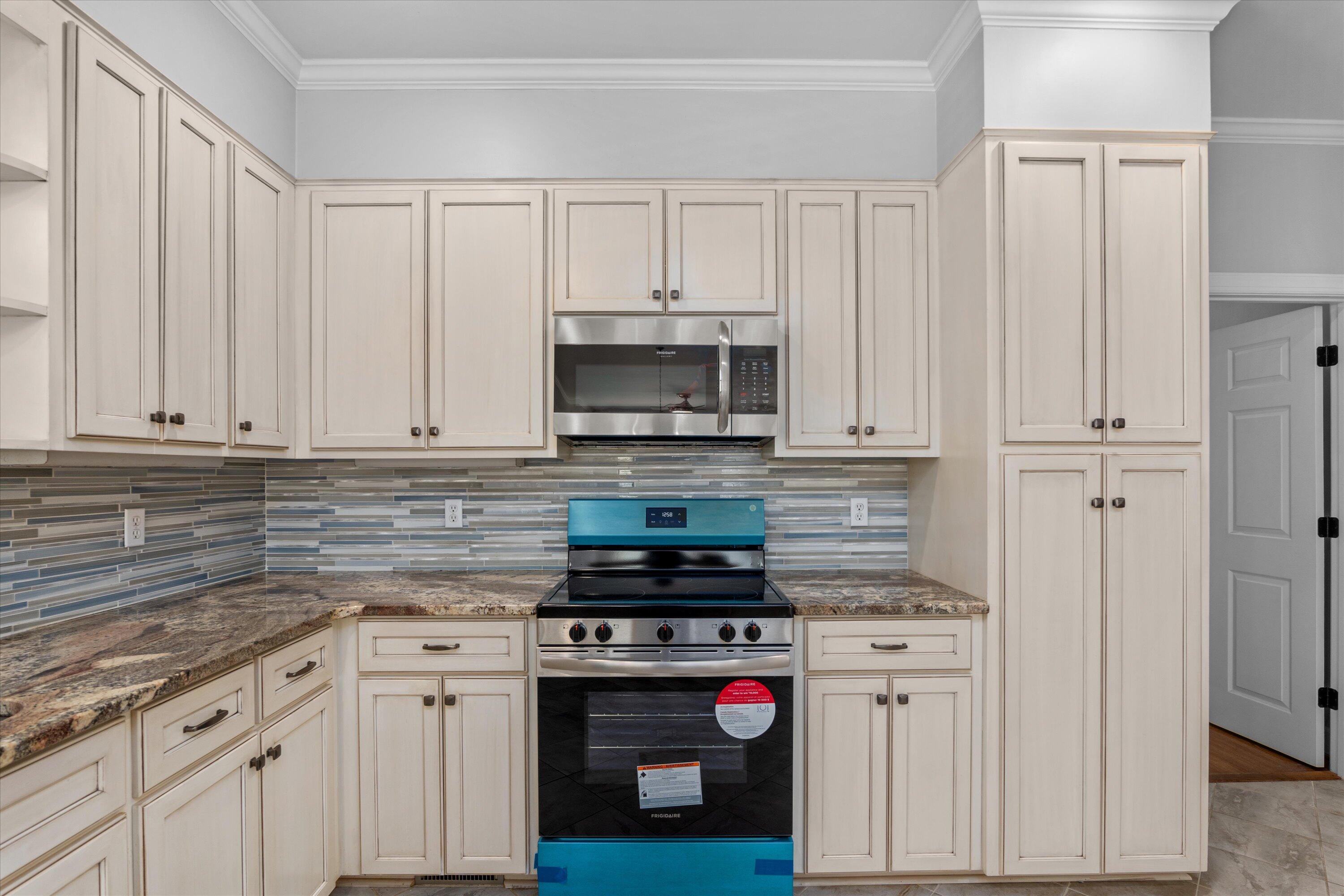 738 MAGRUDER Landing