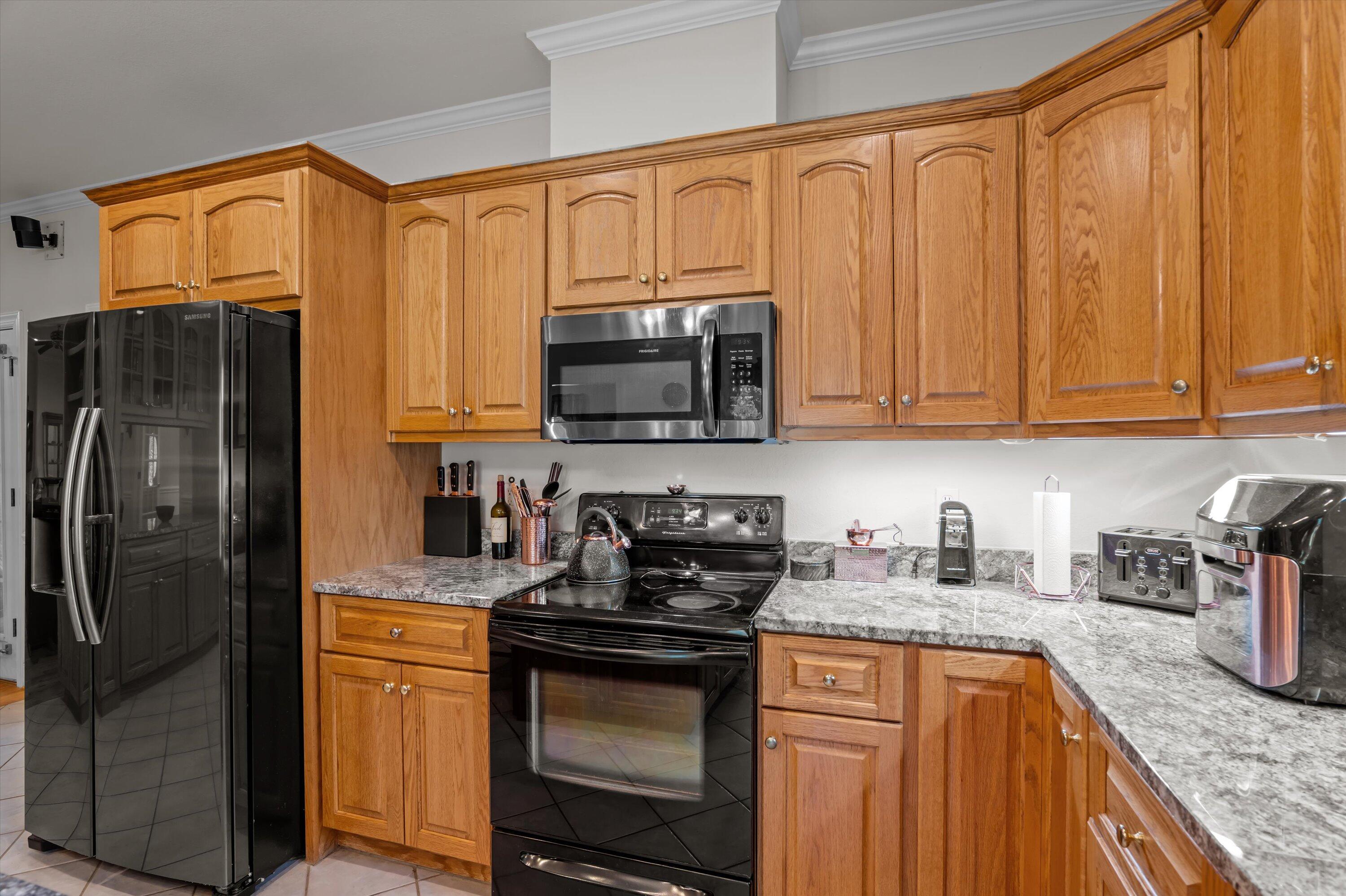 1960 WHITE ROCK Road