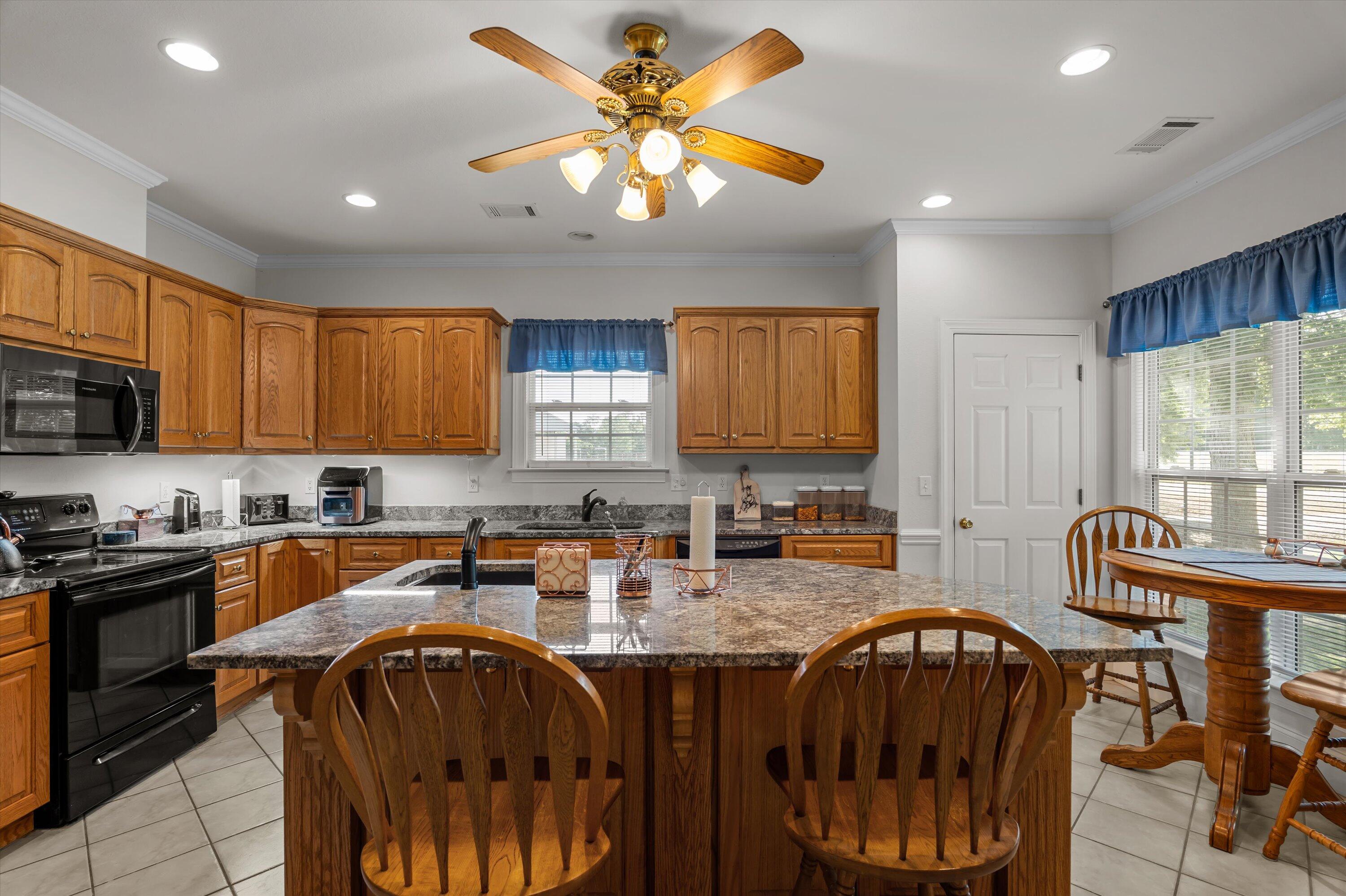 1960 WHITE ROCK Road