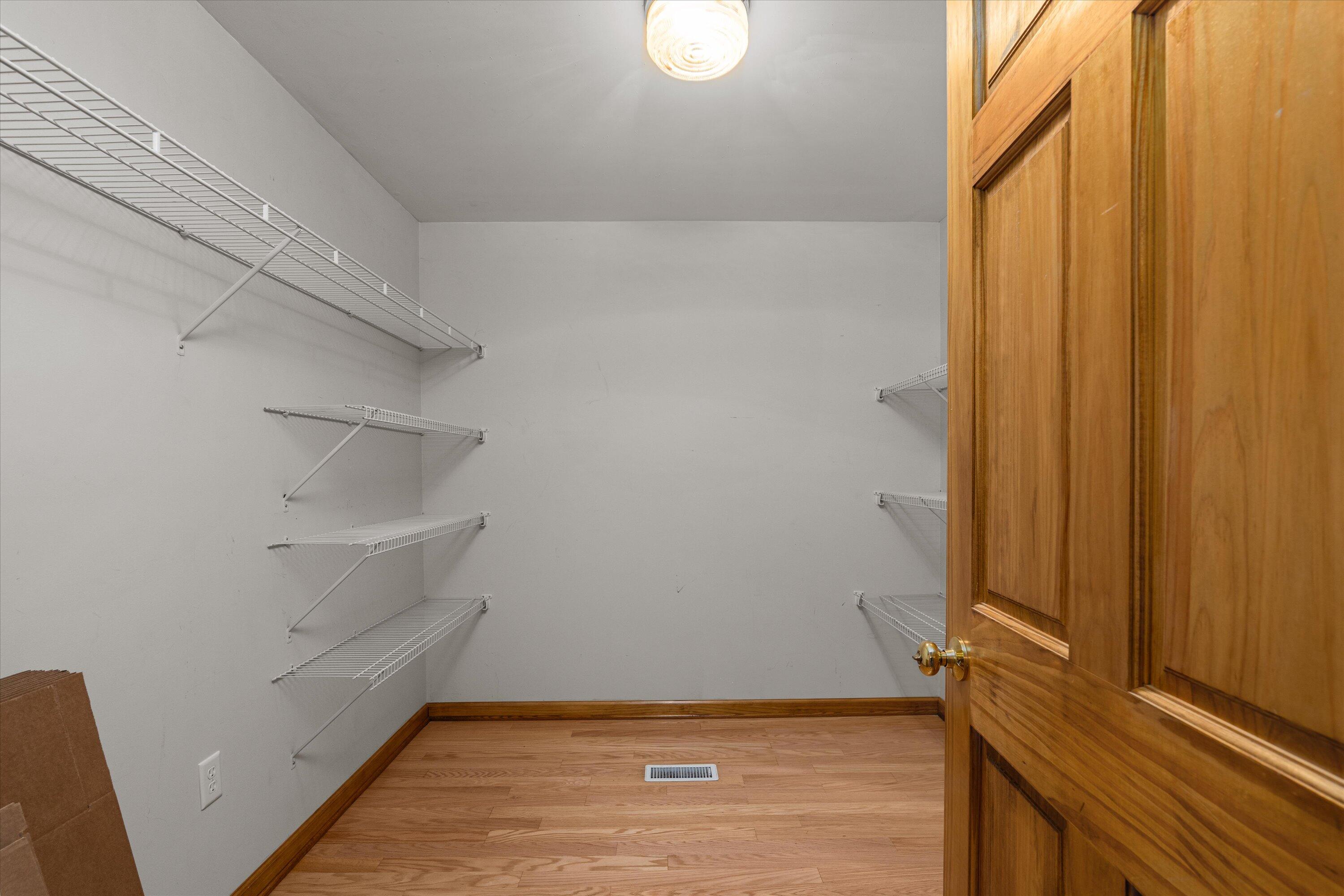 1840 LONERGAN HULME Road