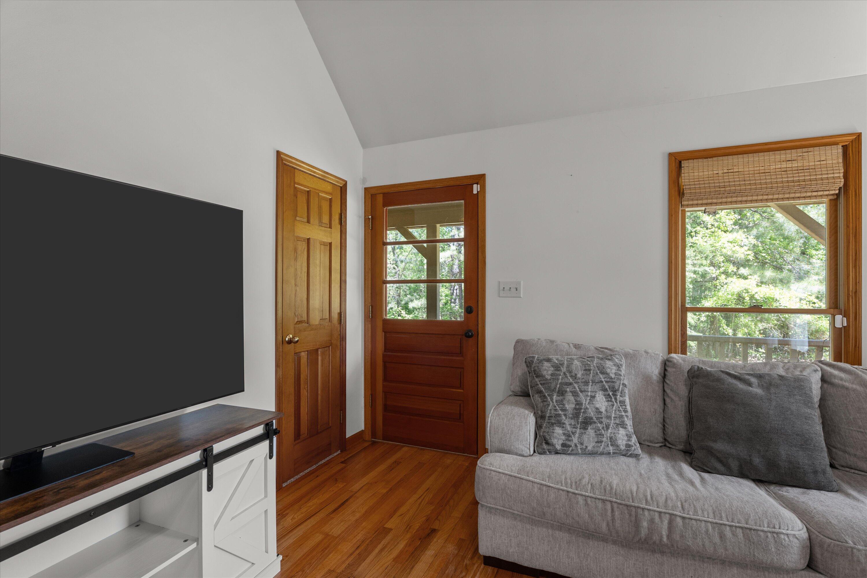 1840 LONERGAN HULME Road