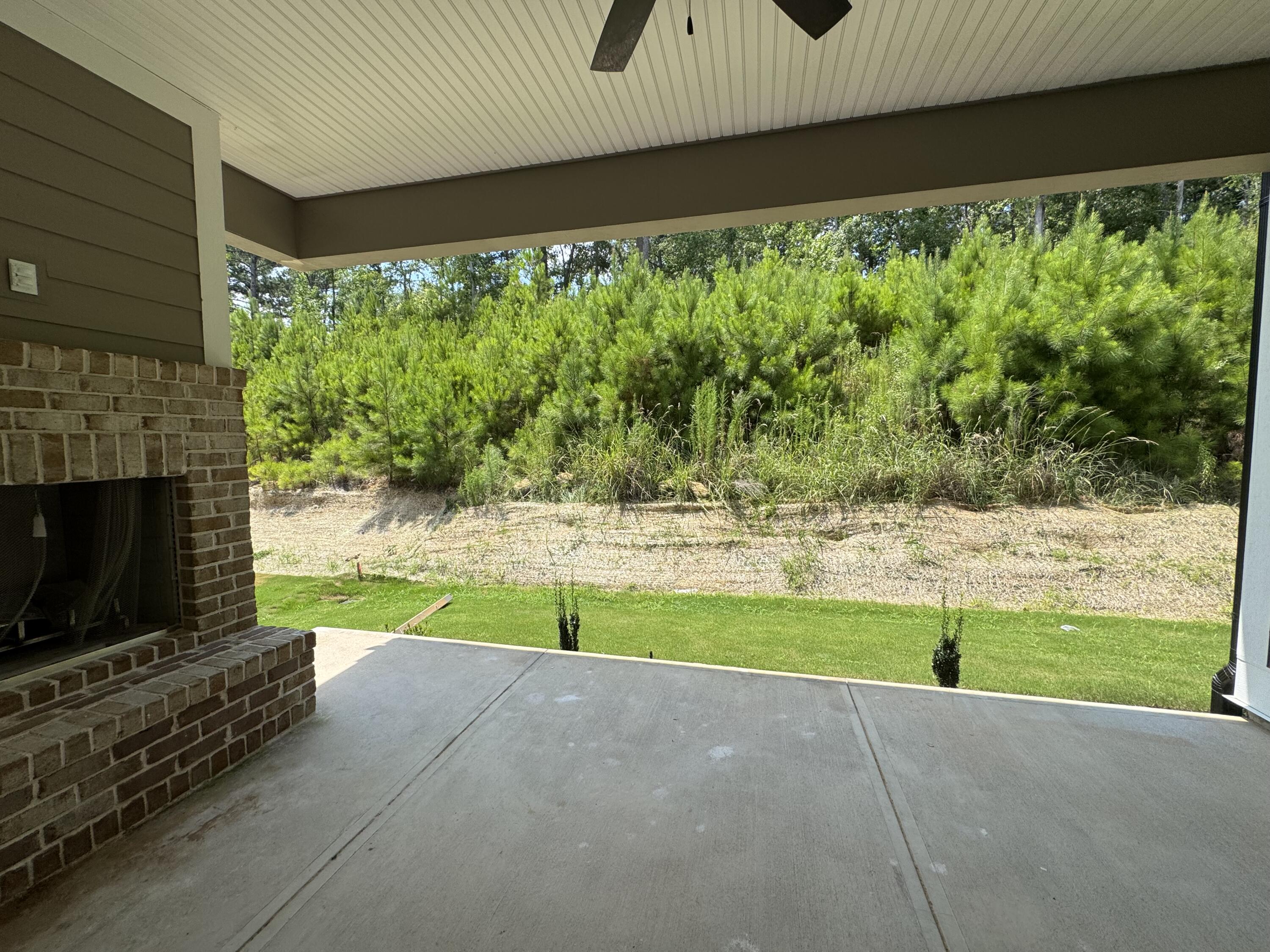 642 RIVER OAKS Lane