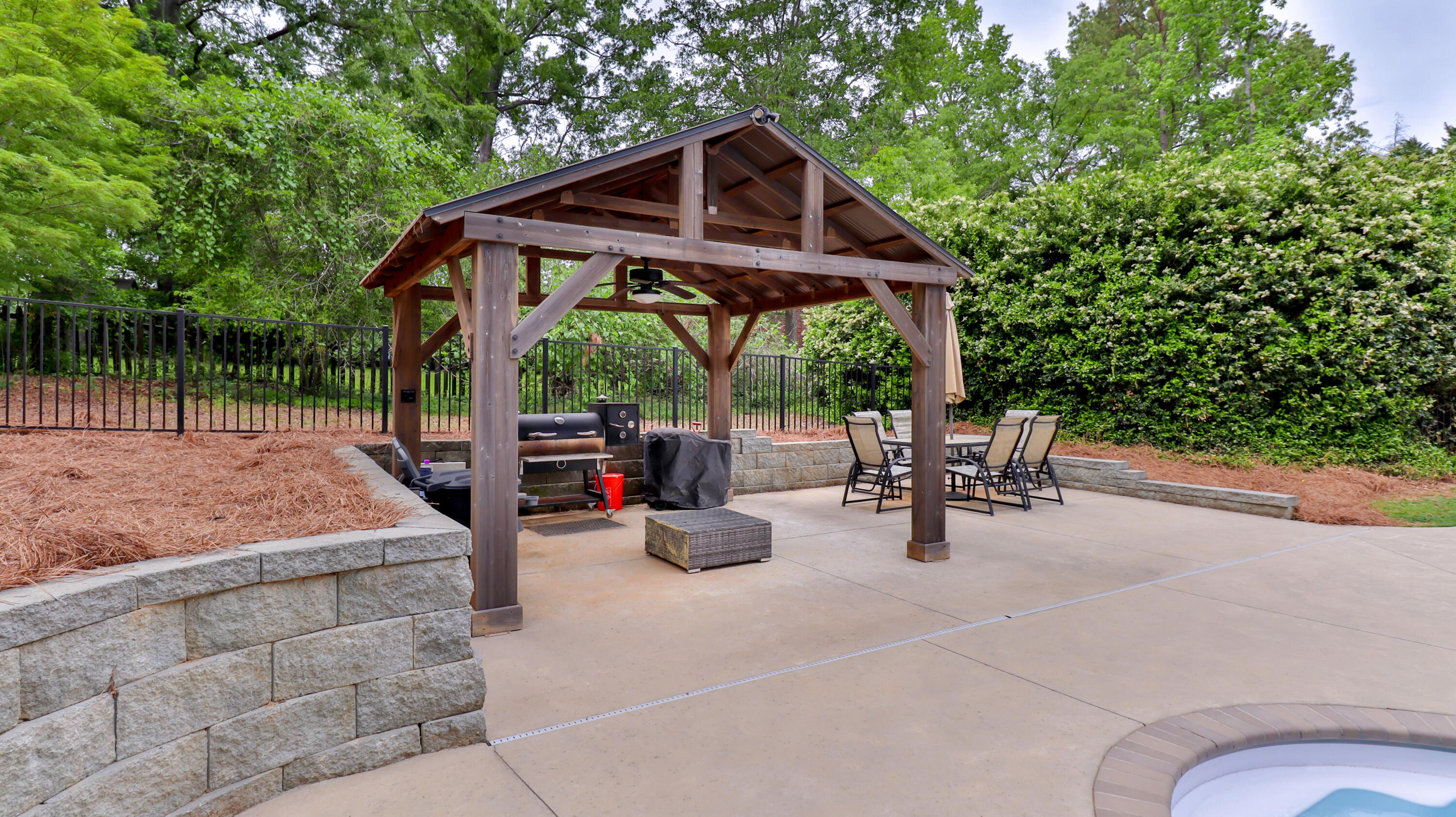 992 WINDMILL LANE Lane