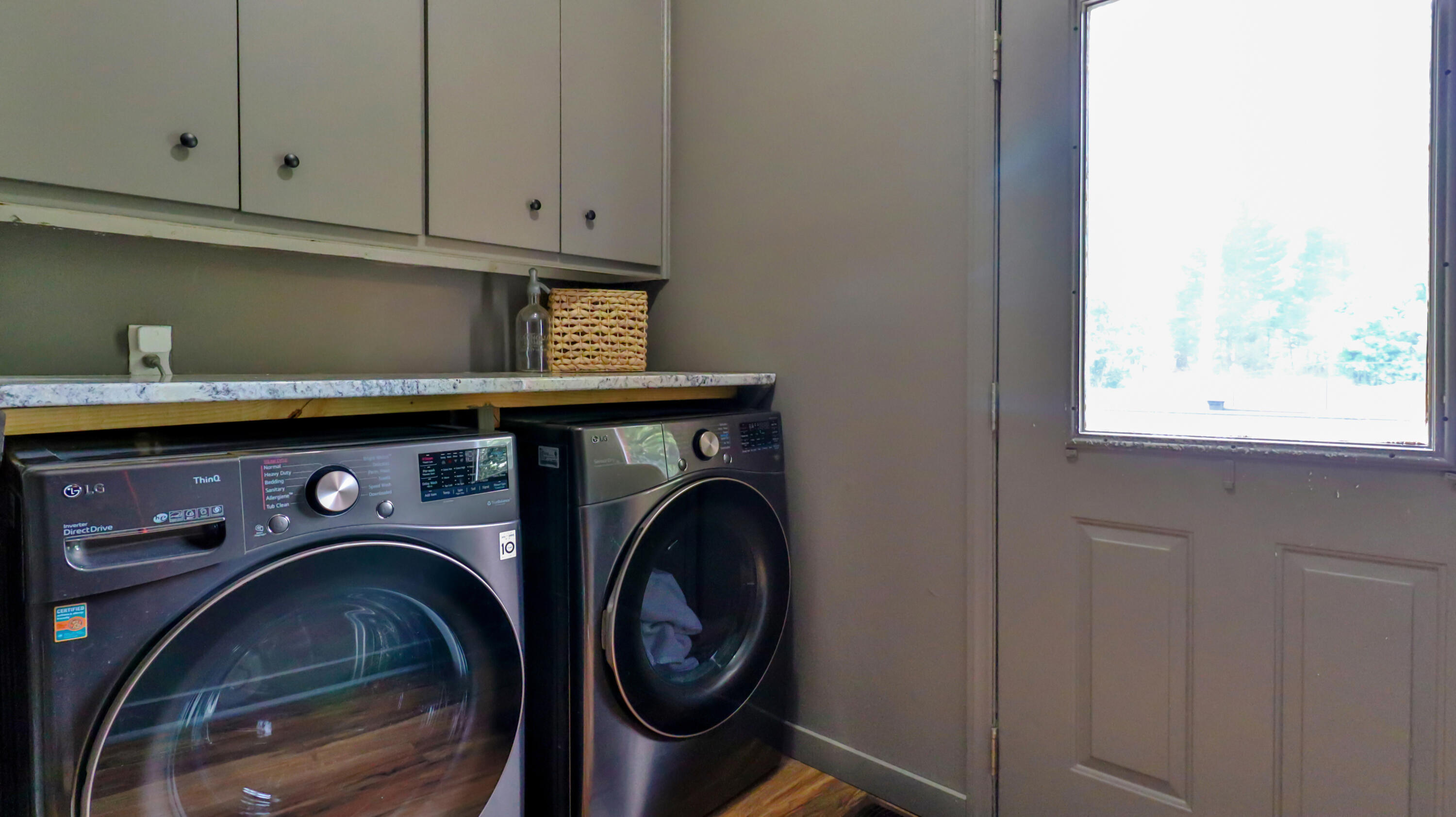 992 WINDMILL LANE Lane