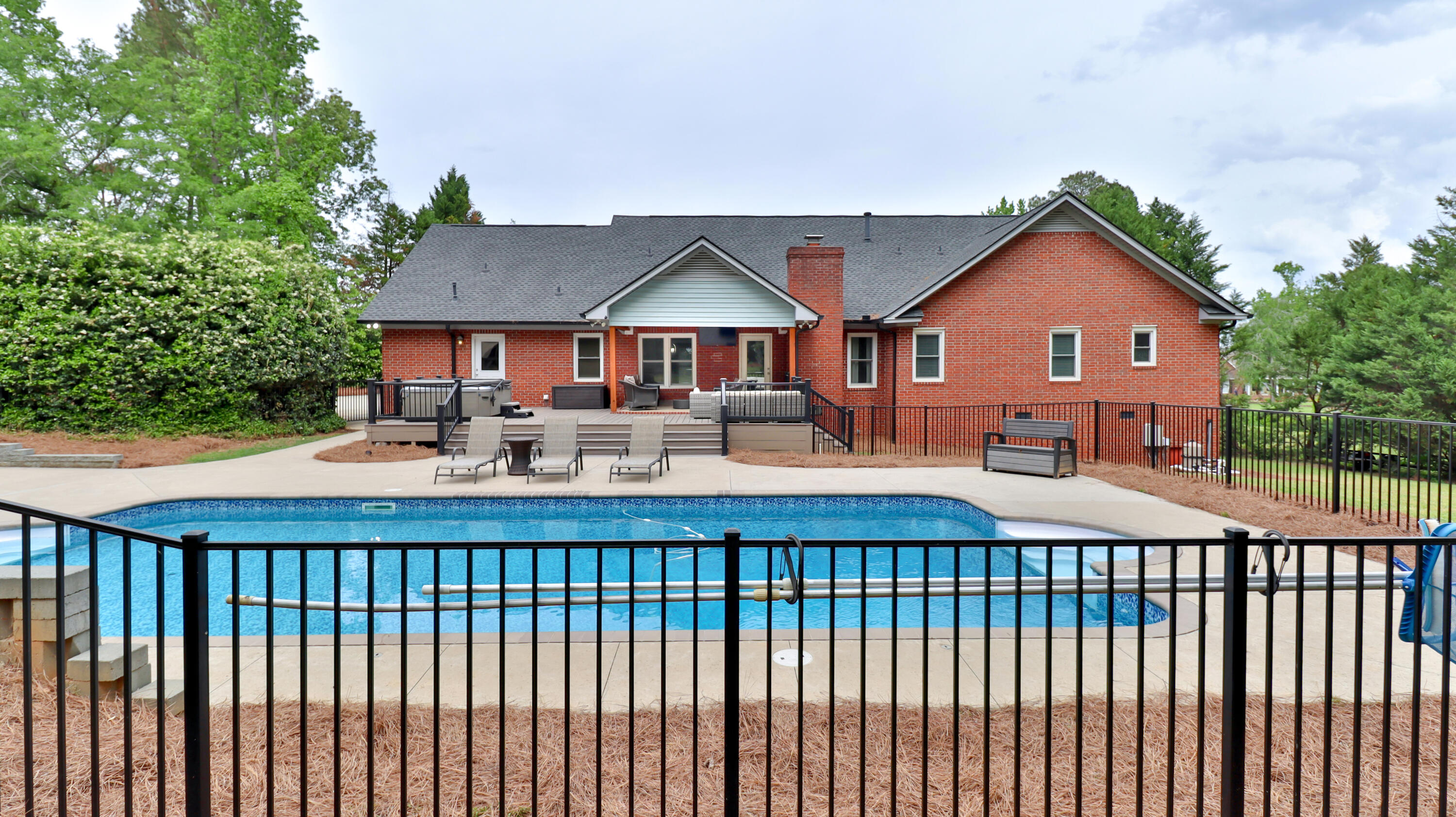 992 WINDMILL LANE Lane