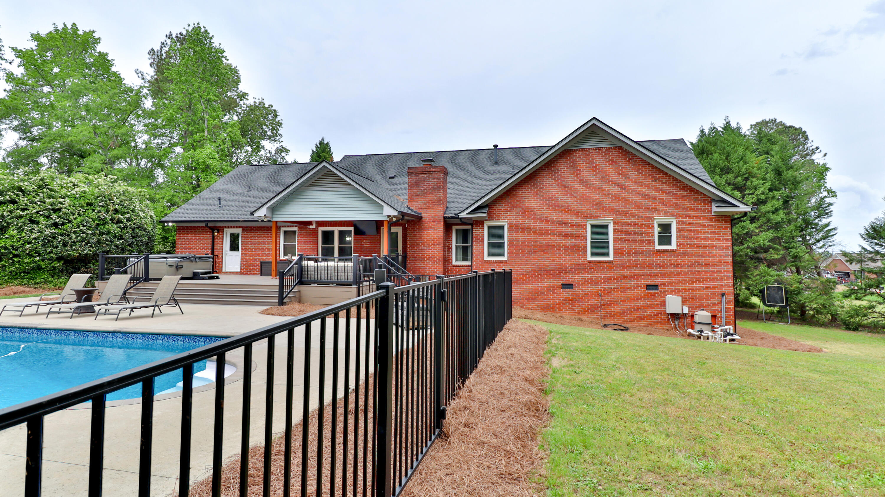 992 WINDMILL LANE Lane