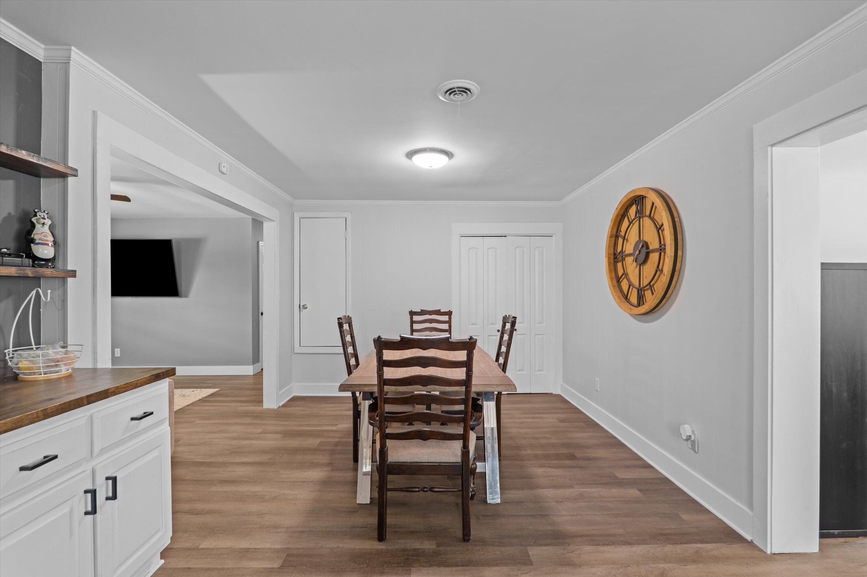 284 E WYNNGATE Drive