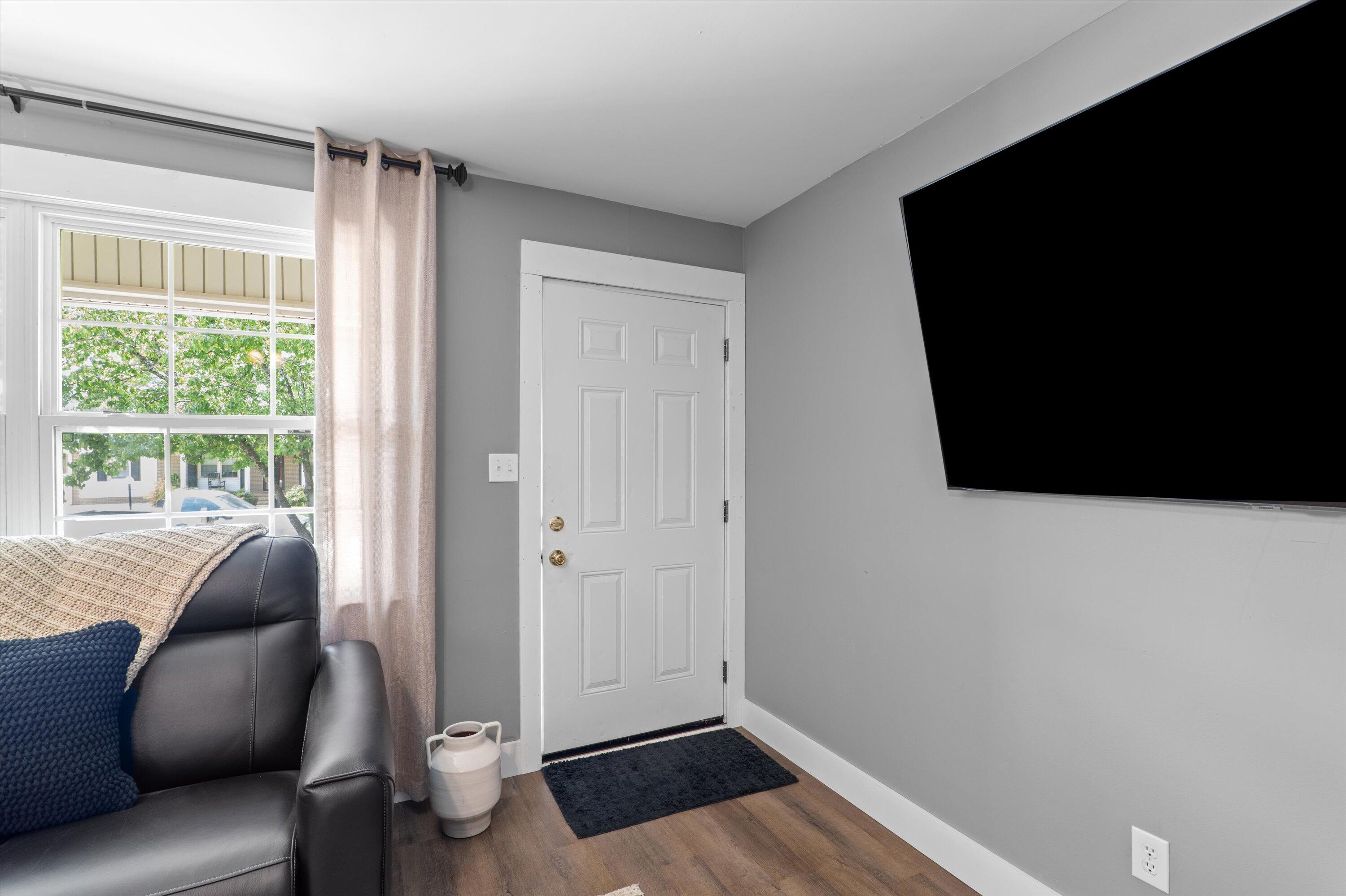 284 E WYNNGATE Drive