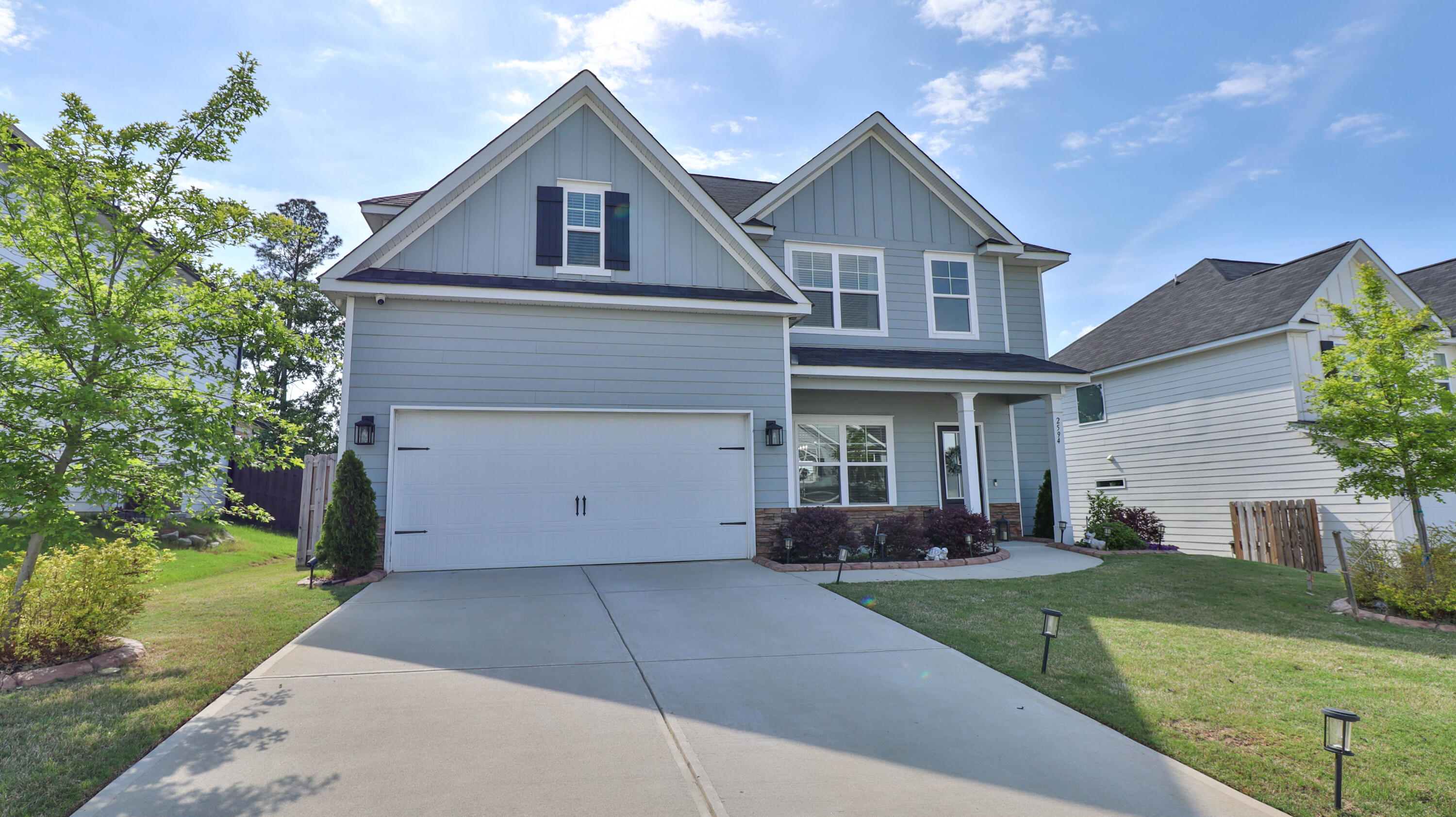 2594 TRAVERSE Trail