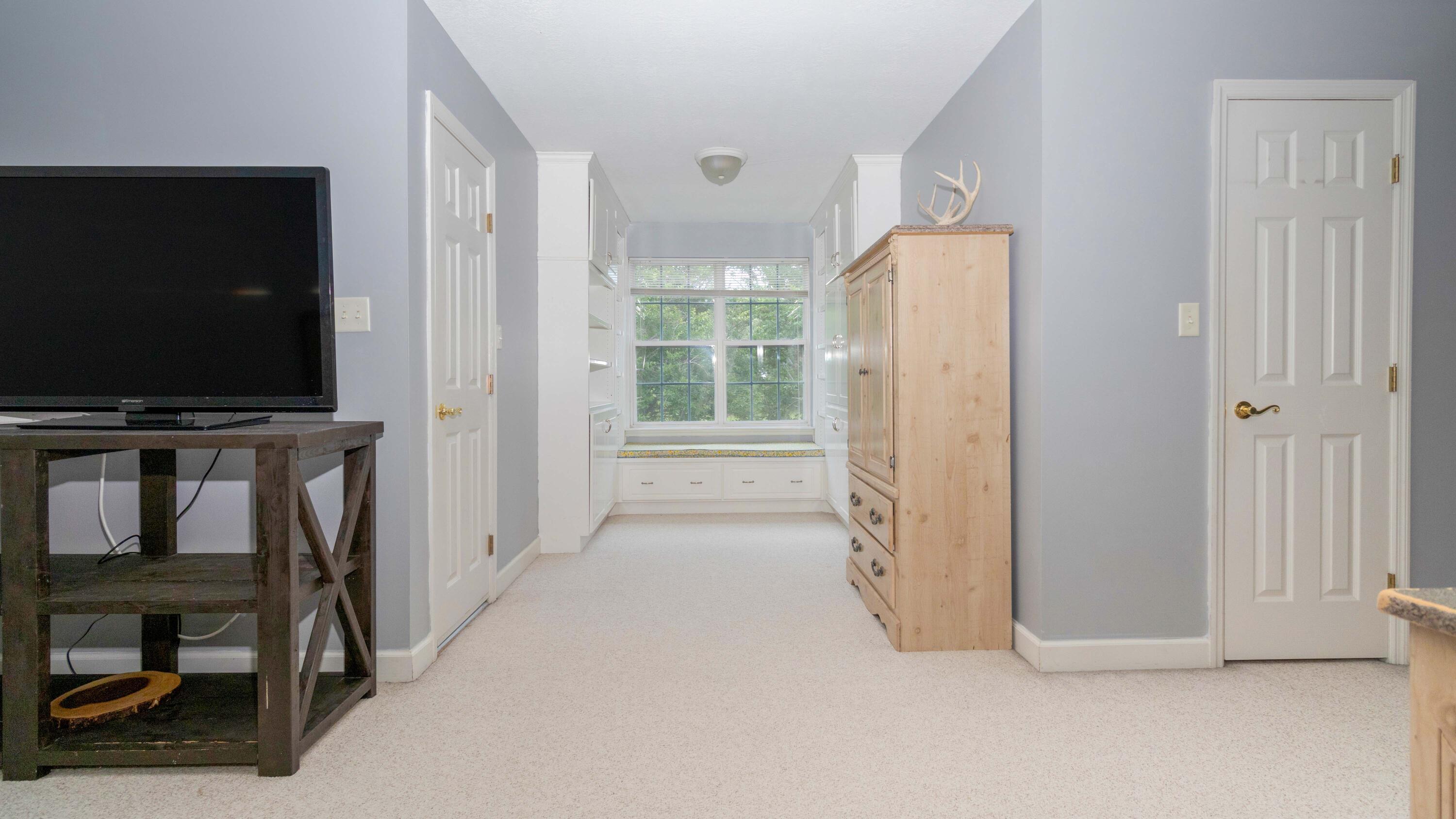 992 WINDMILL PARKWAY