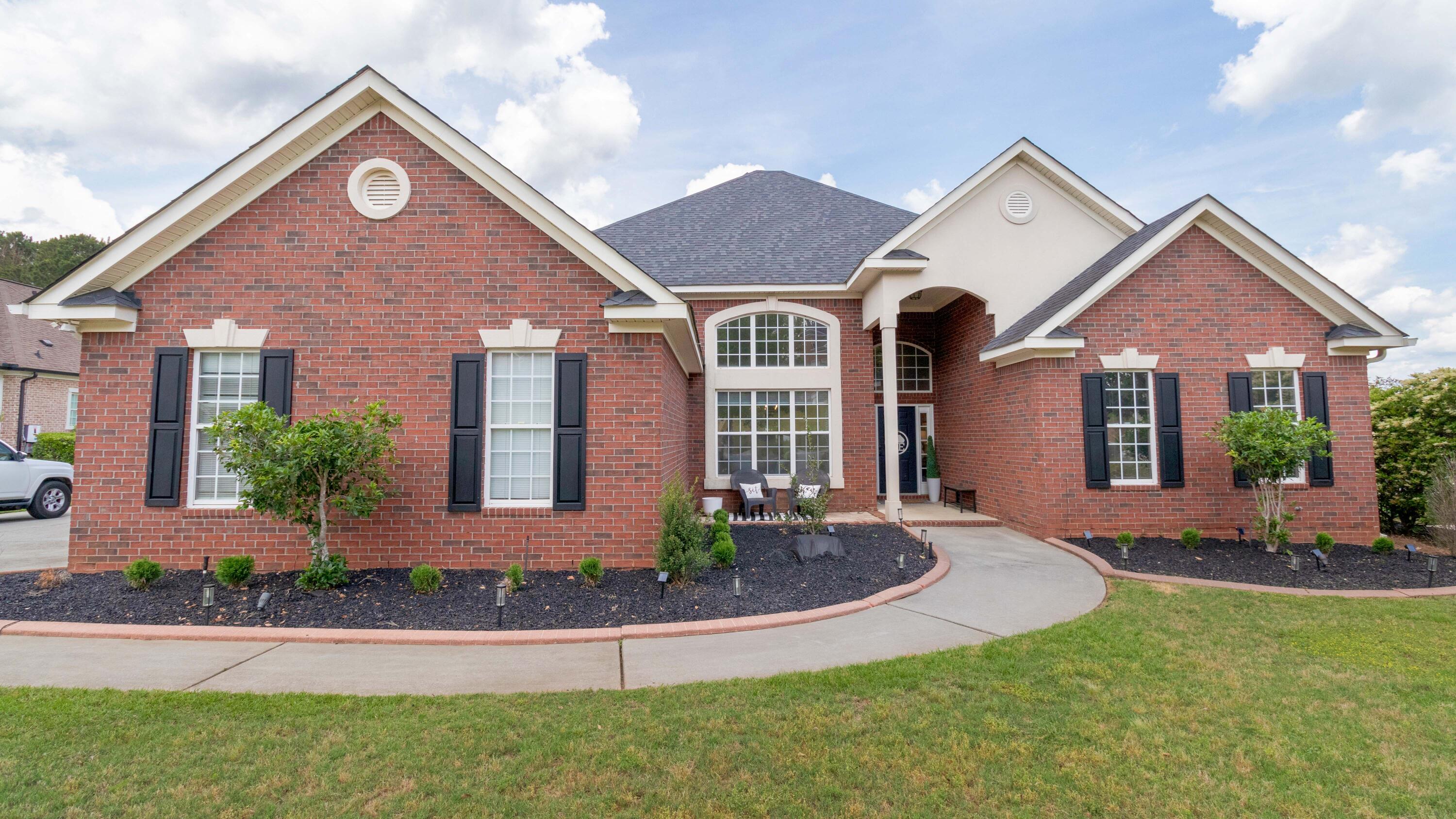 992 WINDMILL PARKWAY
