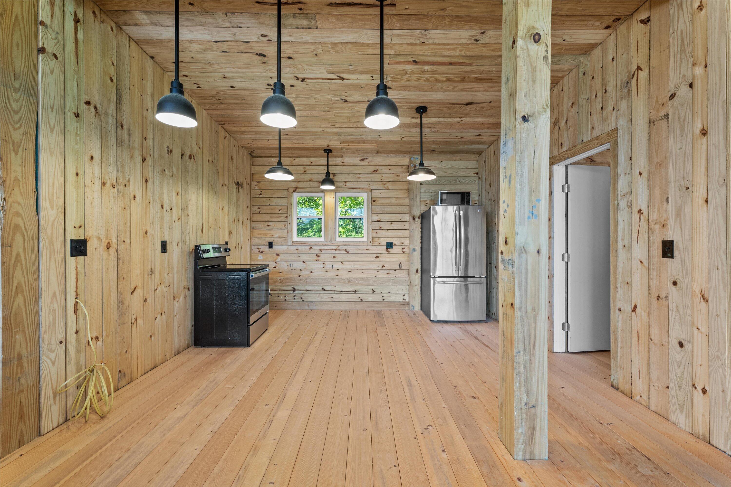 4111 RIVERMONT Drive