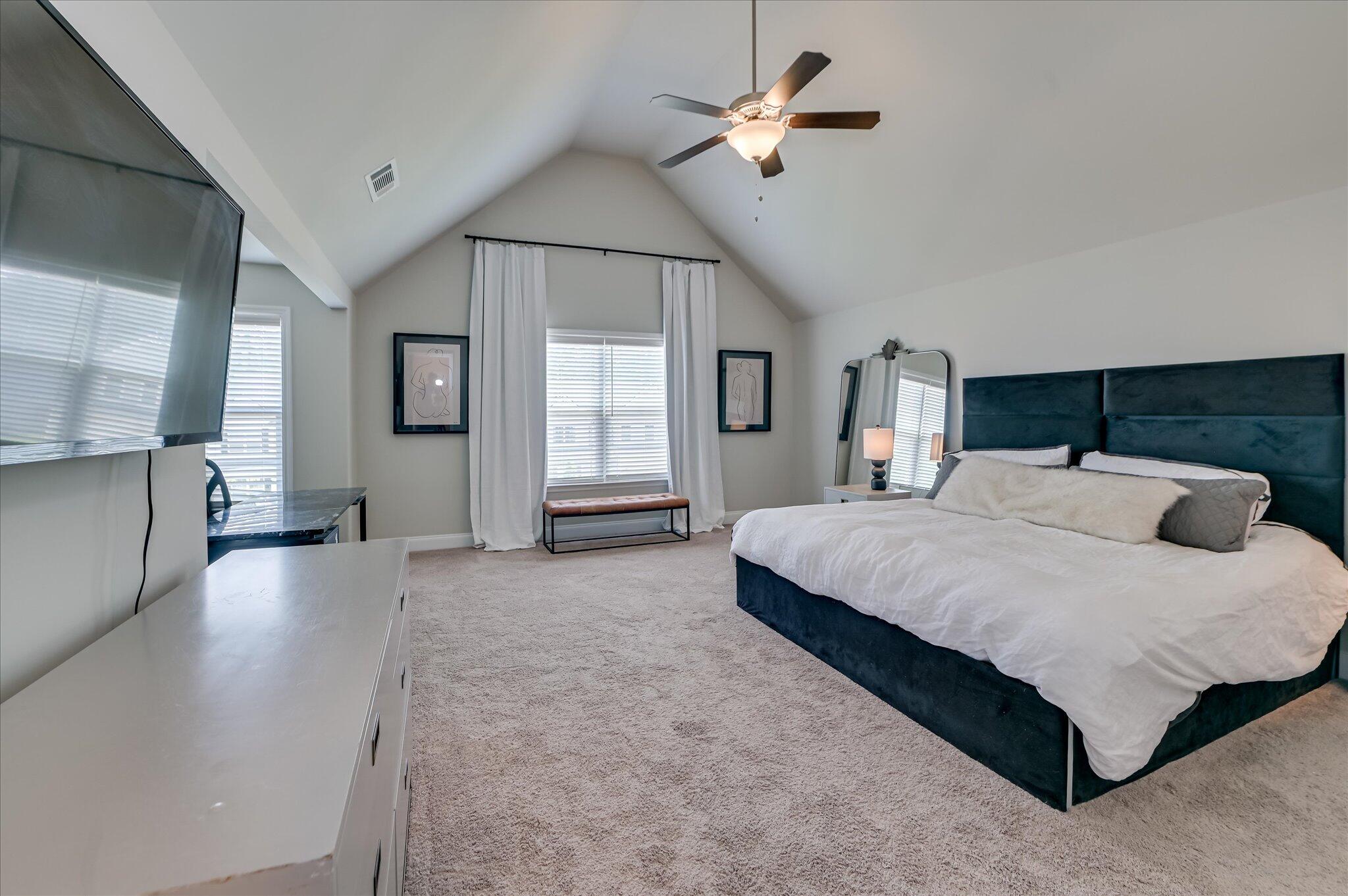 3525 HILLTOP Trail