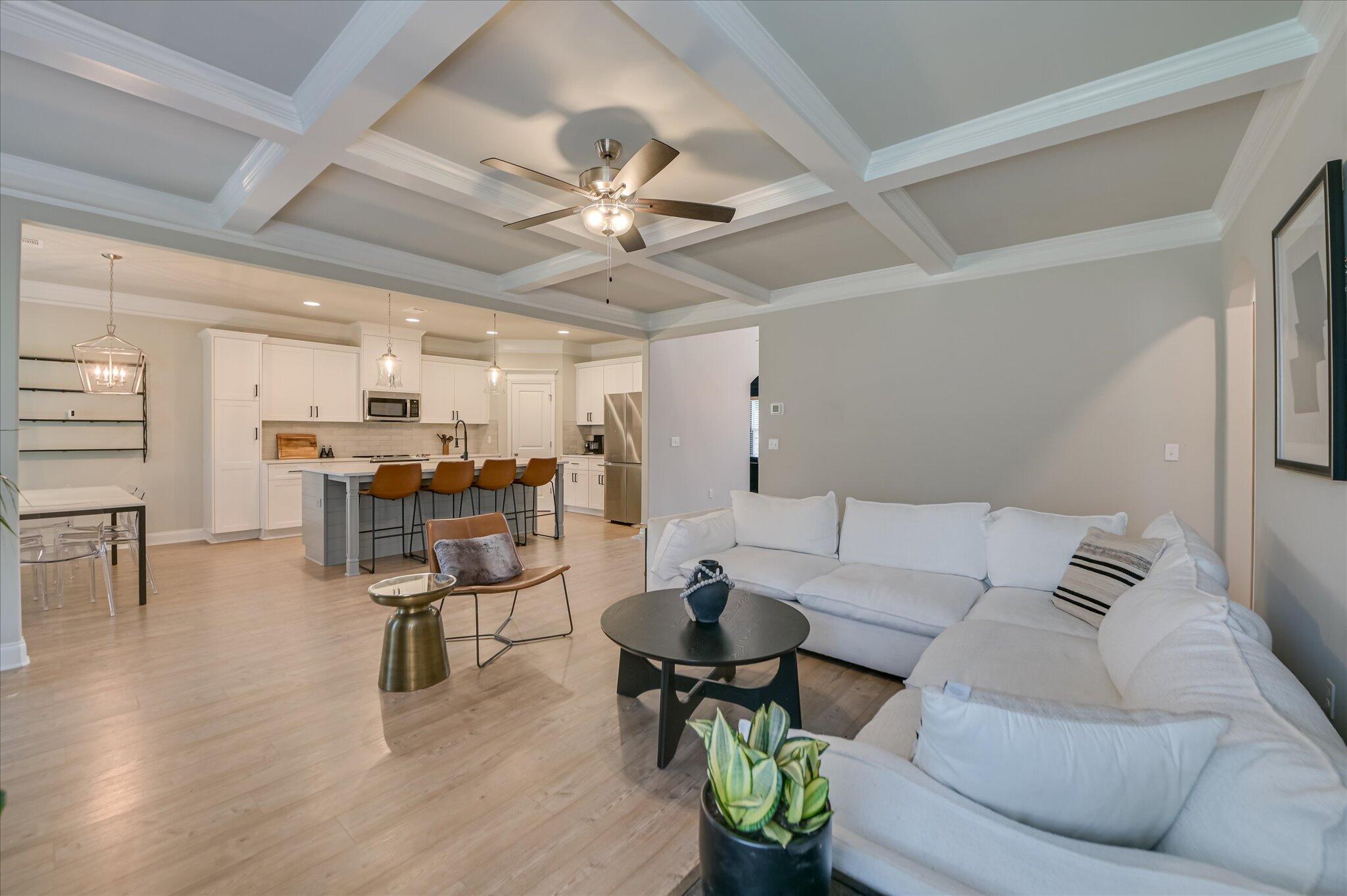 3525 HILLTOP Trail