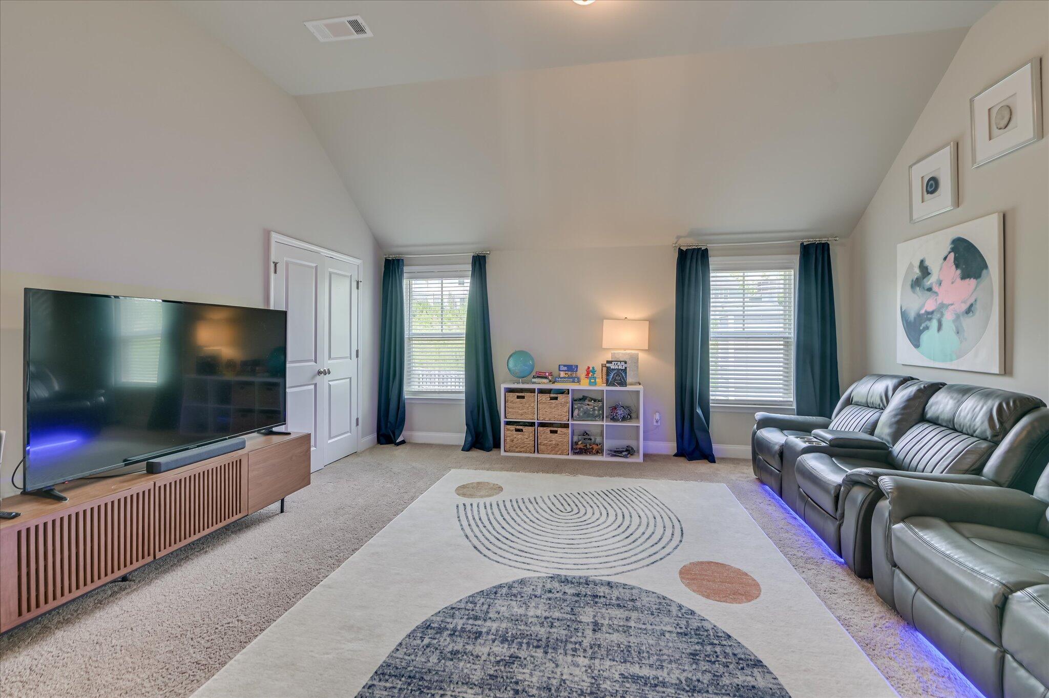 3525 HILLTOP Trail