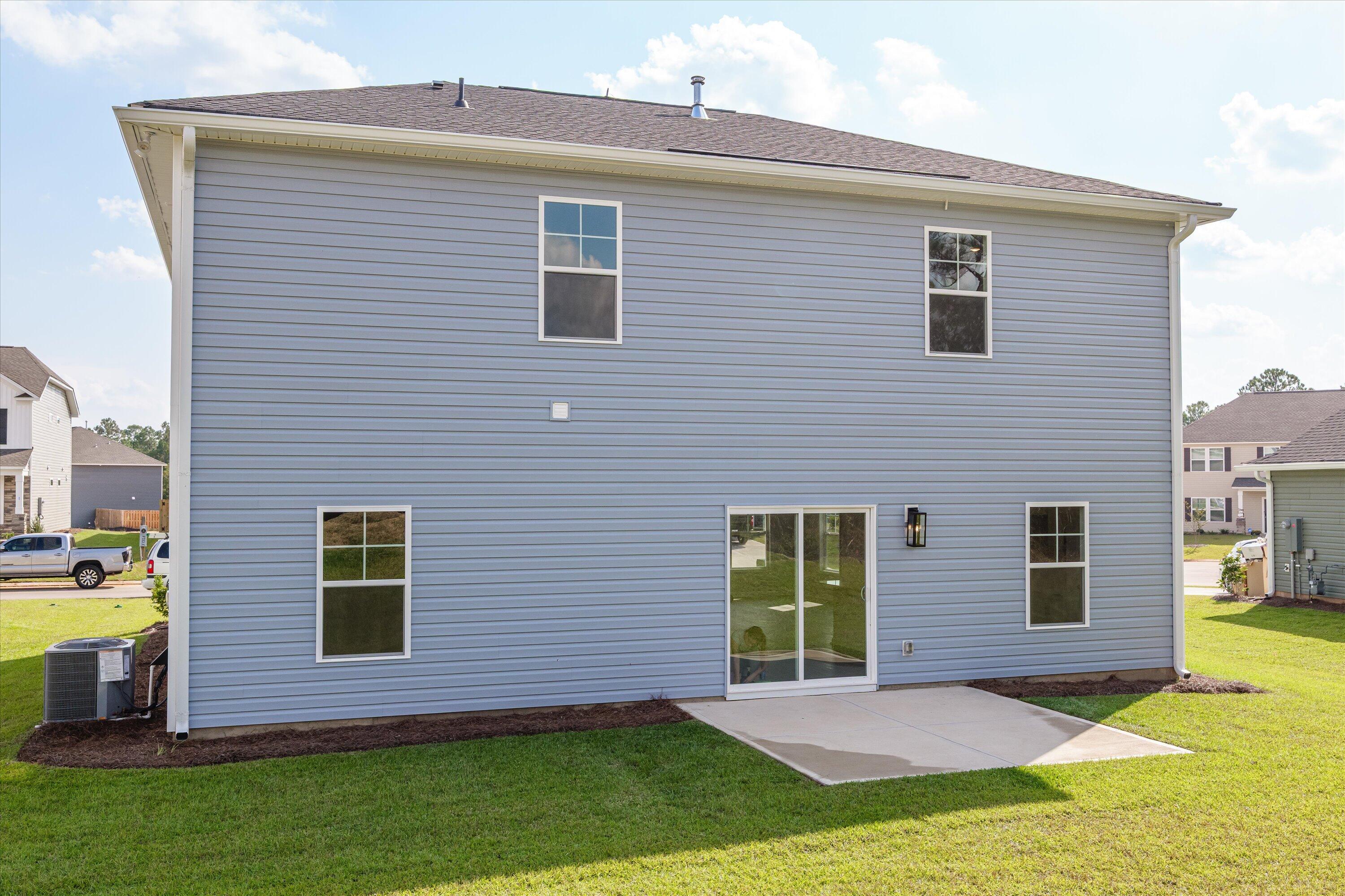 220 NW Shingle Oak Garden