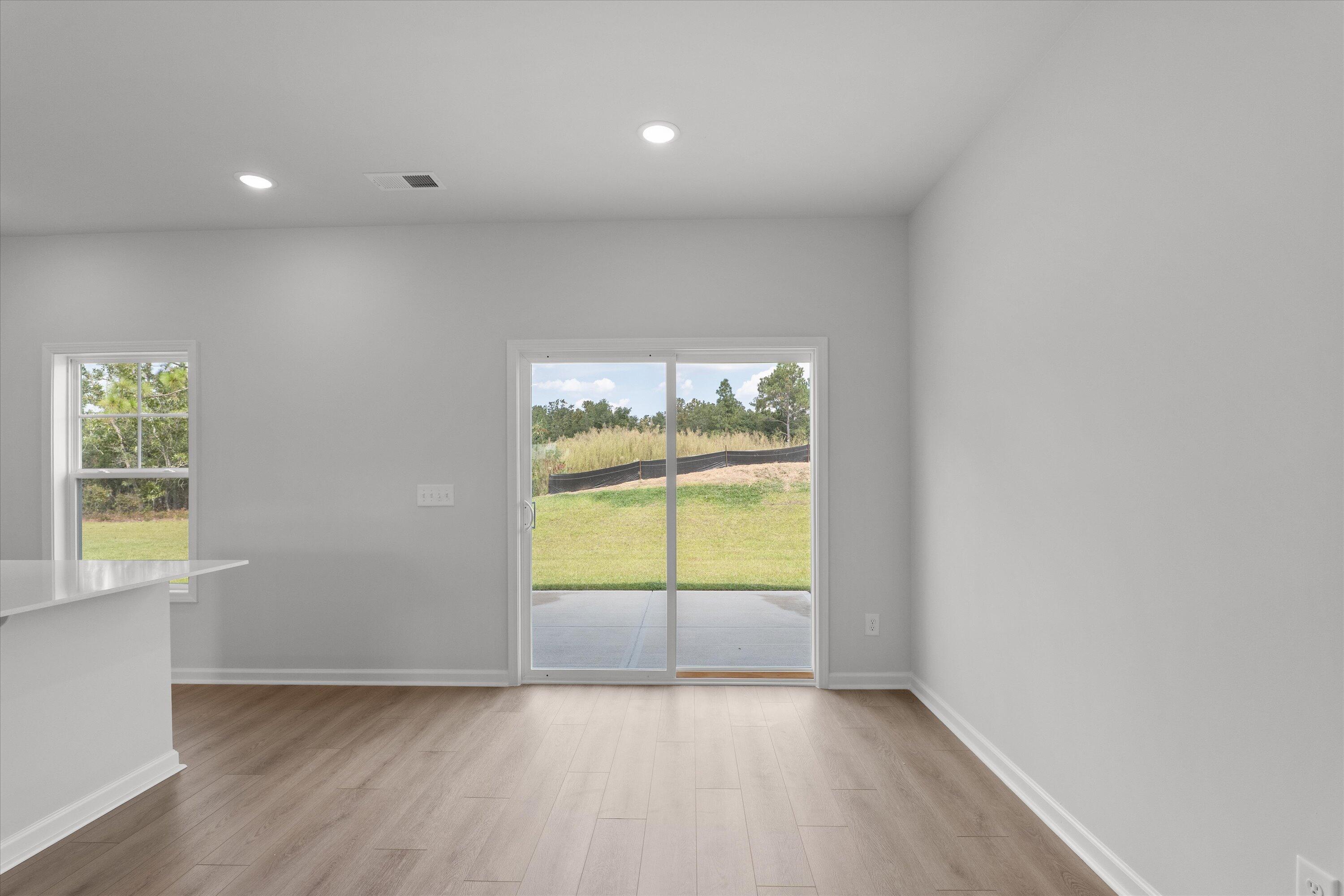 220 NW Shingle Oak Garden