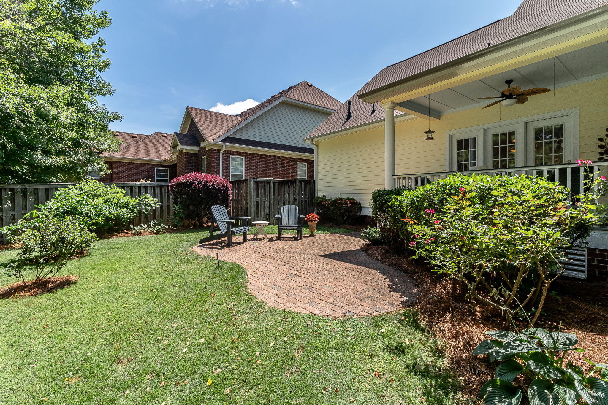 211 Oleander Trail