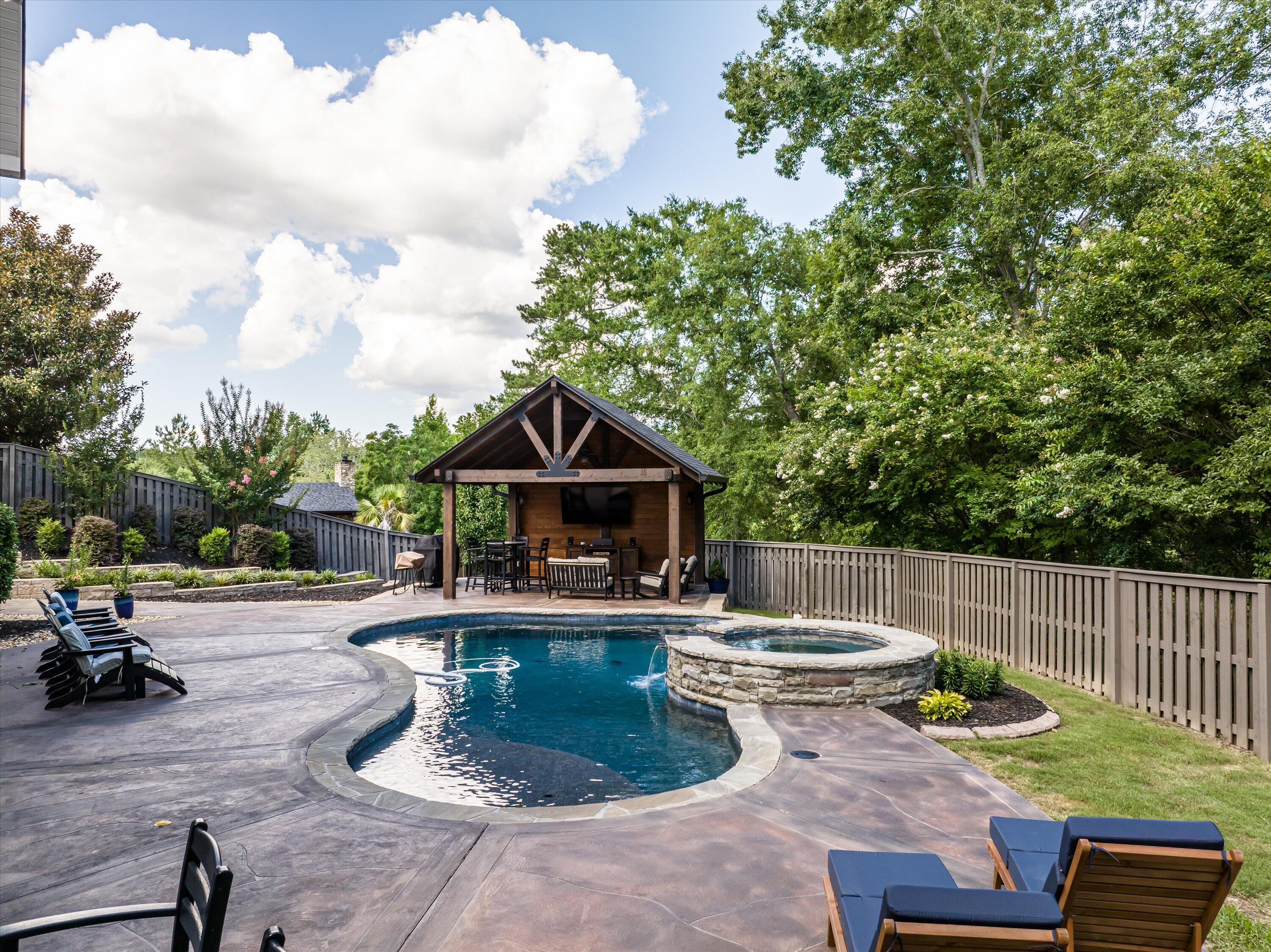 628 Emerald Crossing