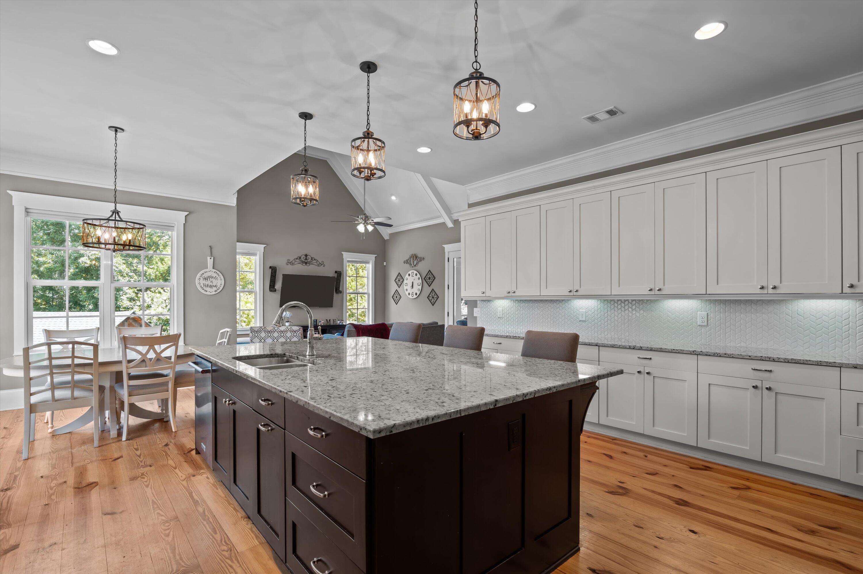 628 Emerald Crossing