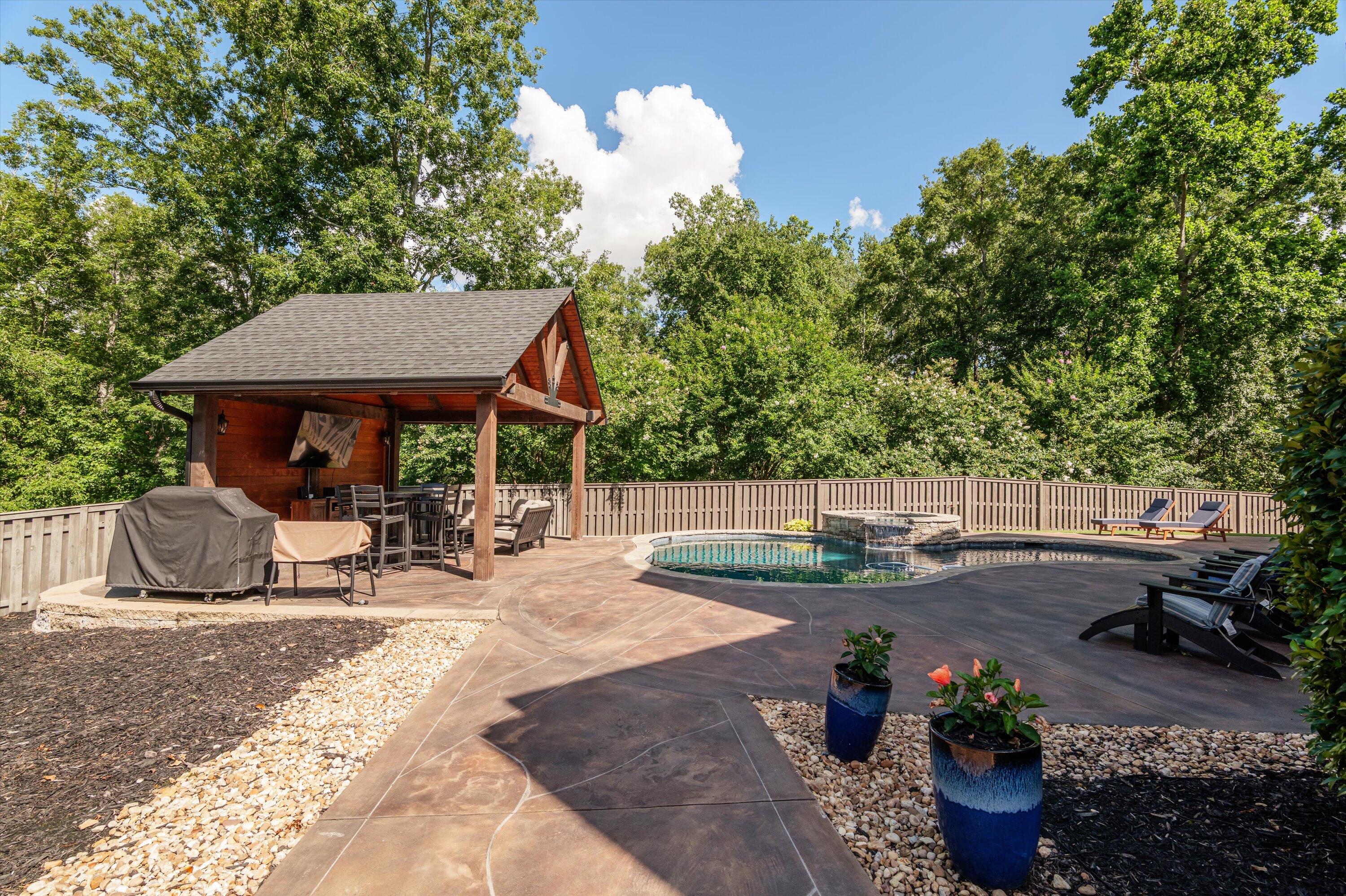 628 Emerald Crossing