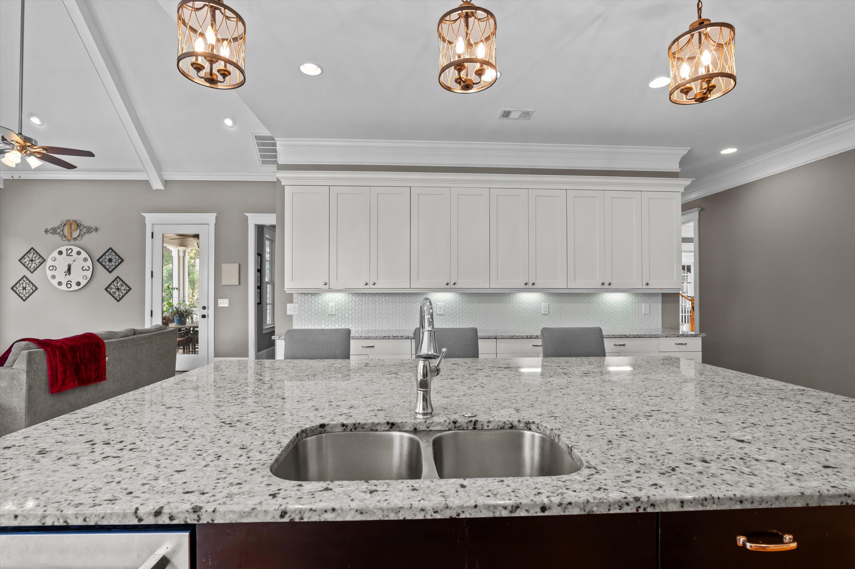 628 Emerald Crossing