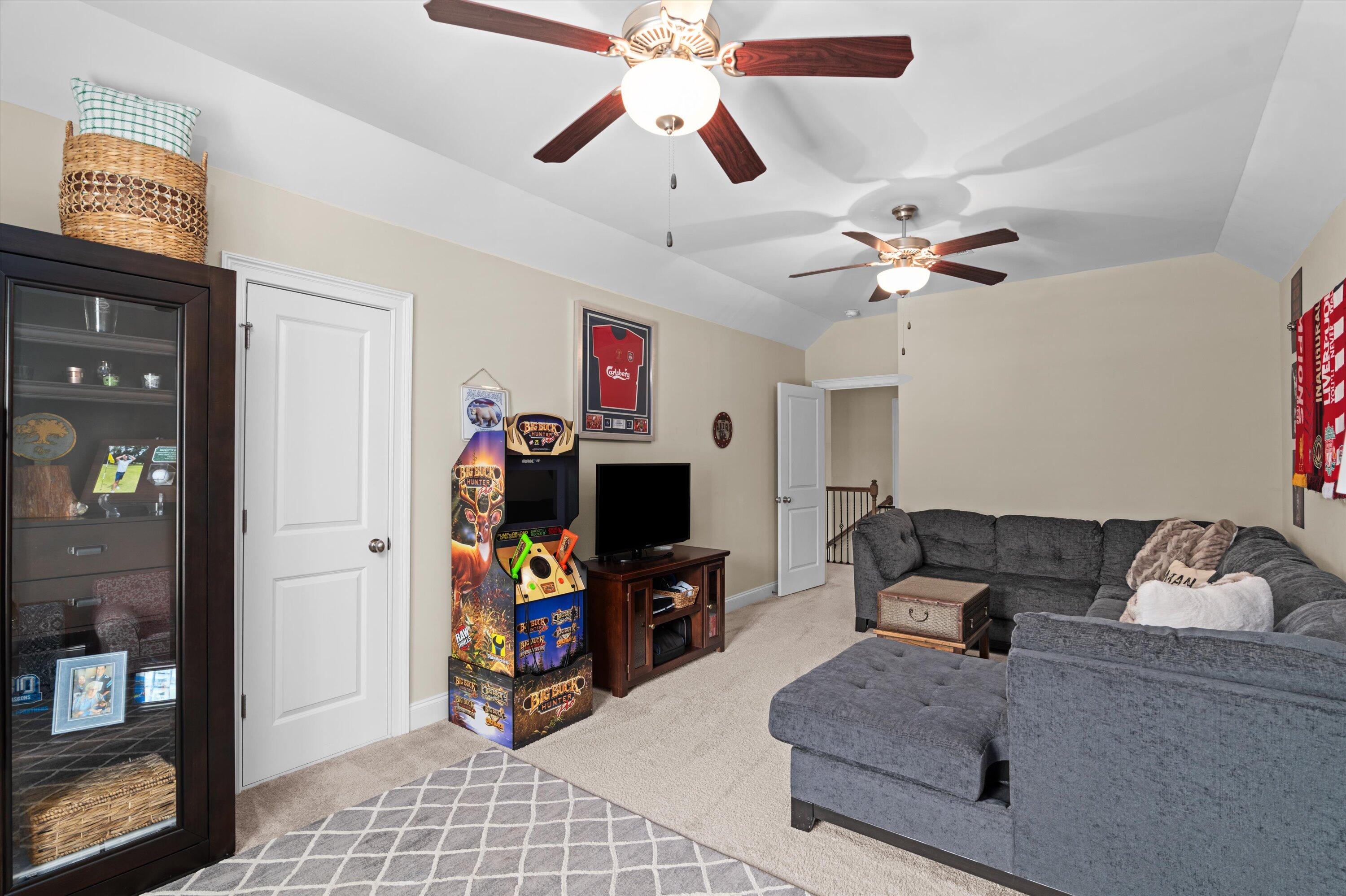 1605 Lindley Lane