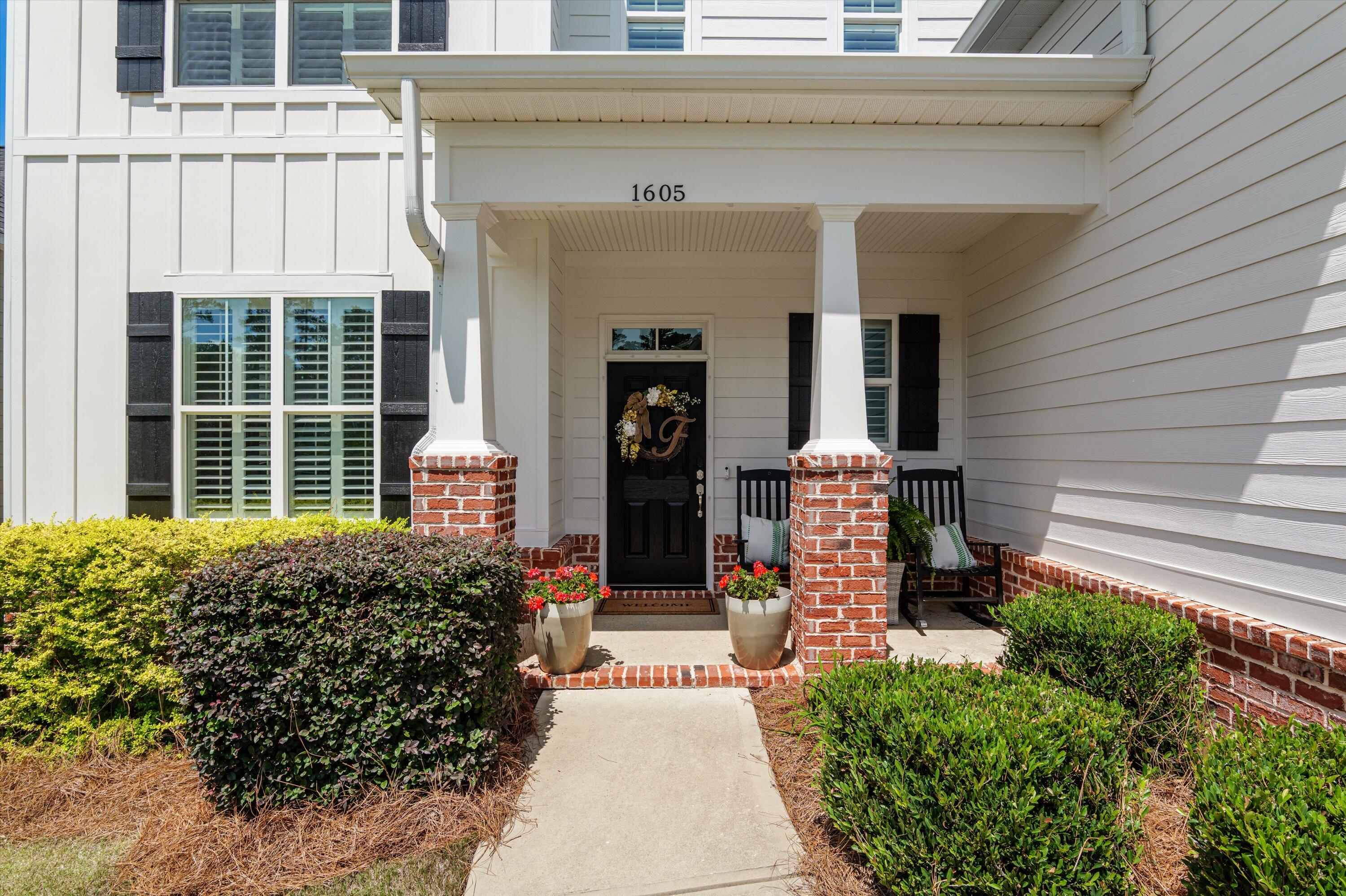 1605 Lindley Lane