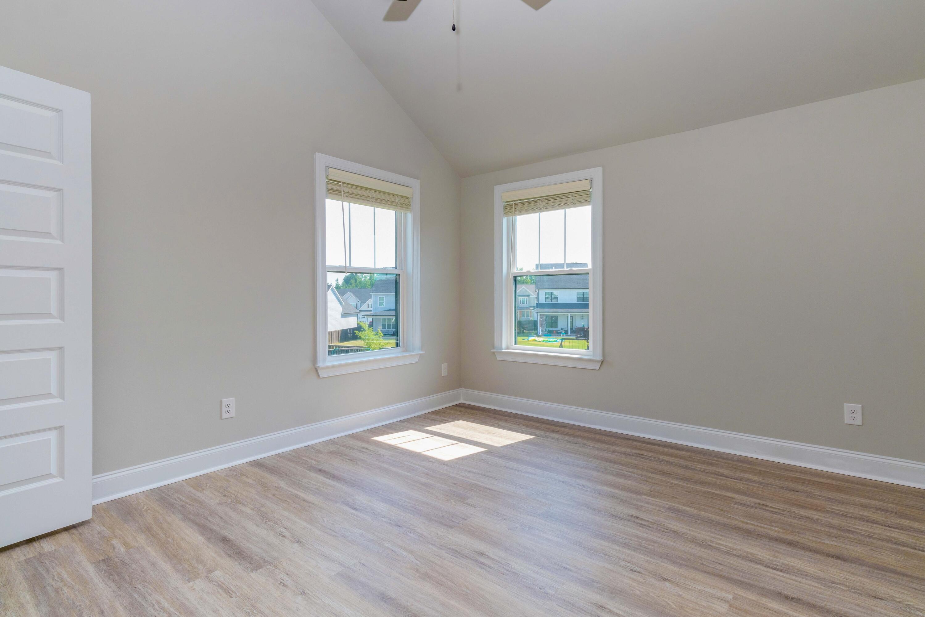 3048 Rosewood Dr. Drive