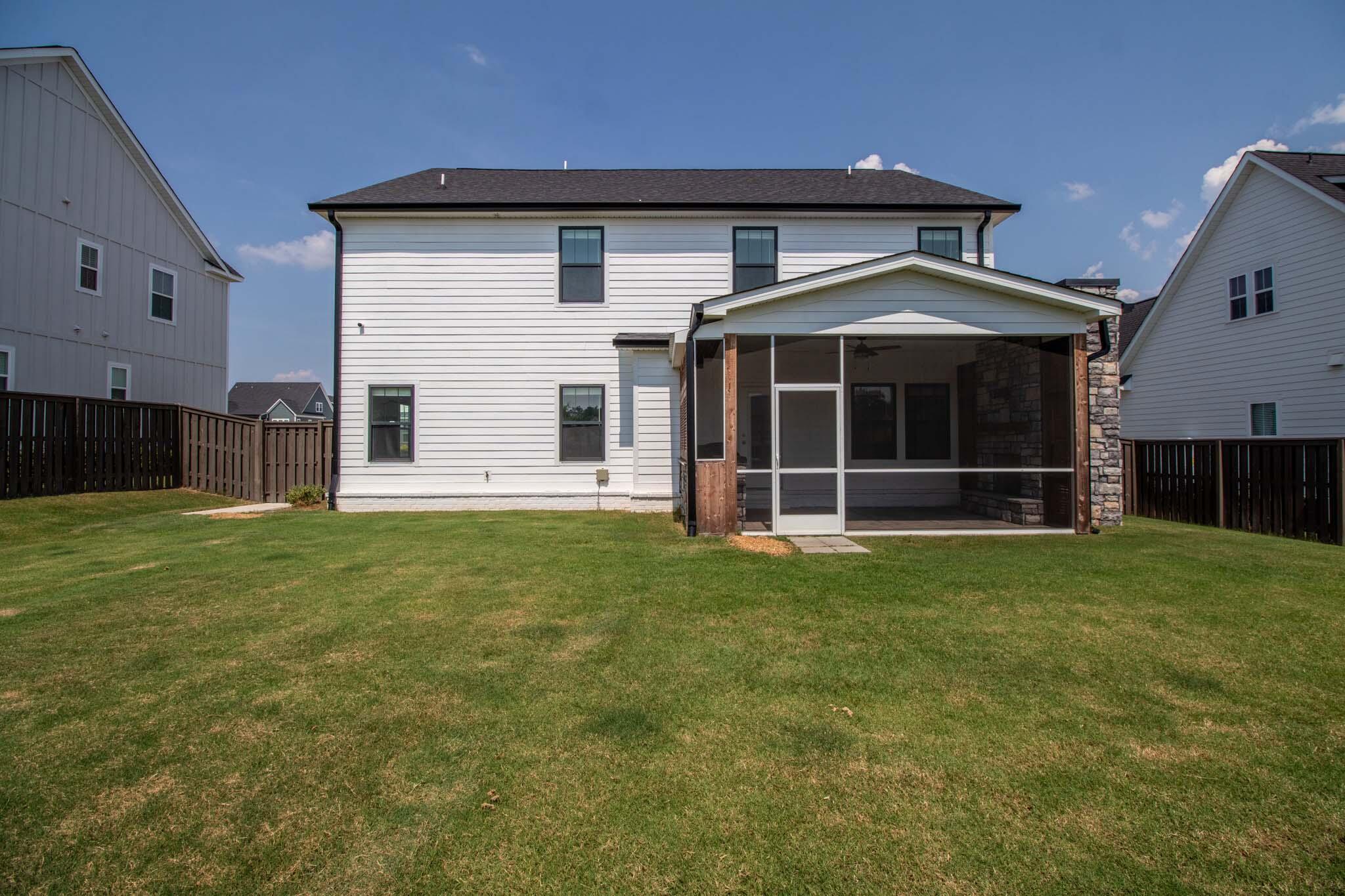 3048 Rosewood Dr. Drive