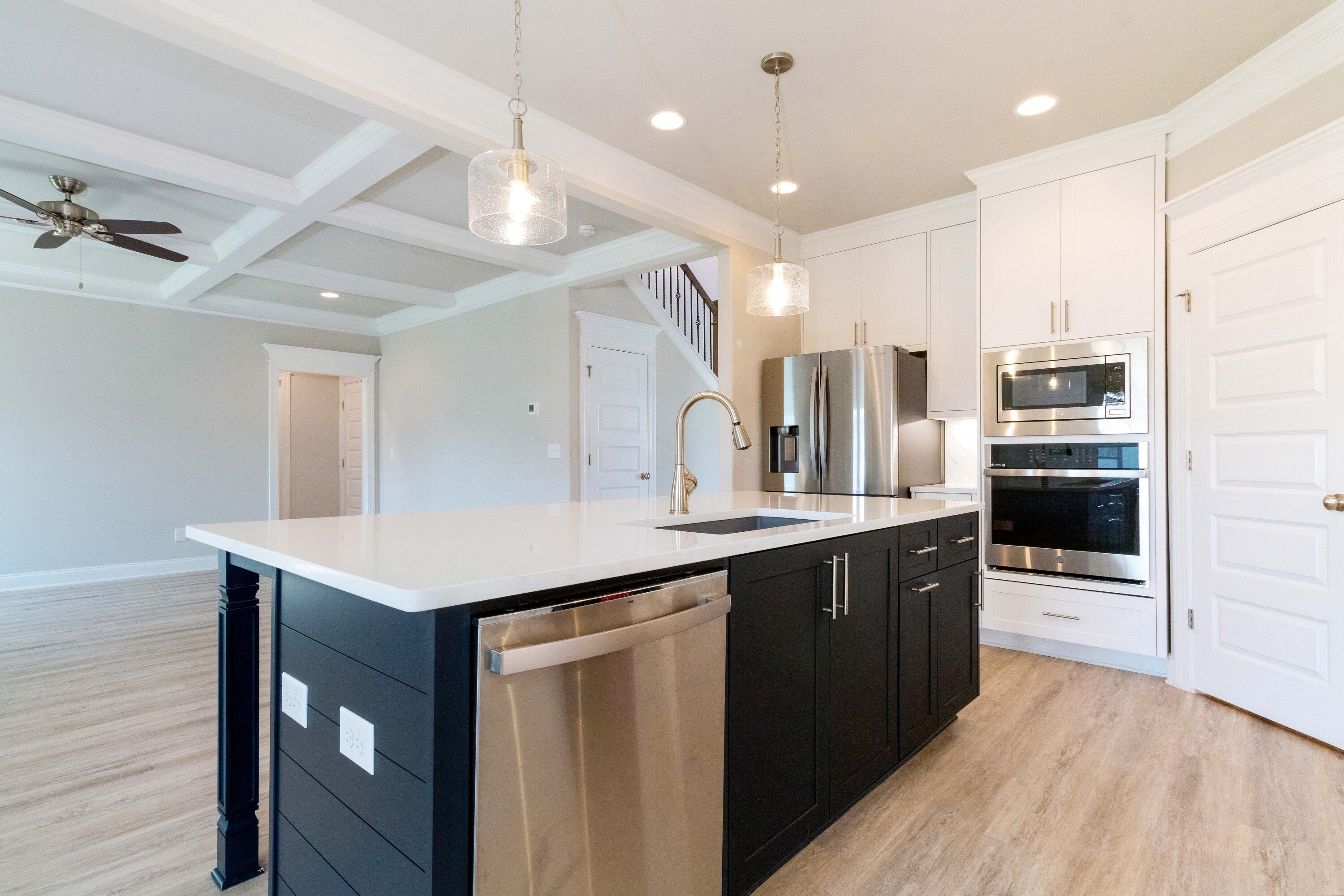 3048 Rosewood Dr. Drive