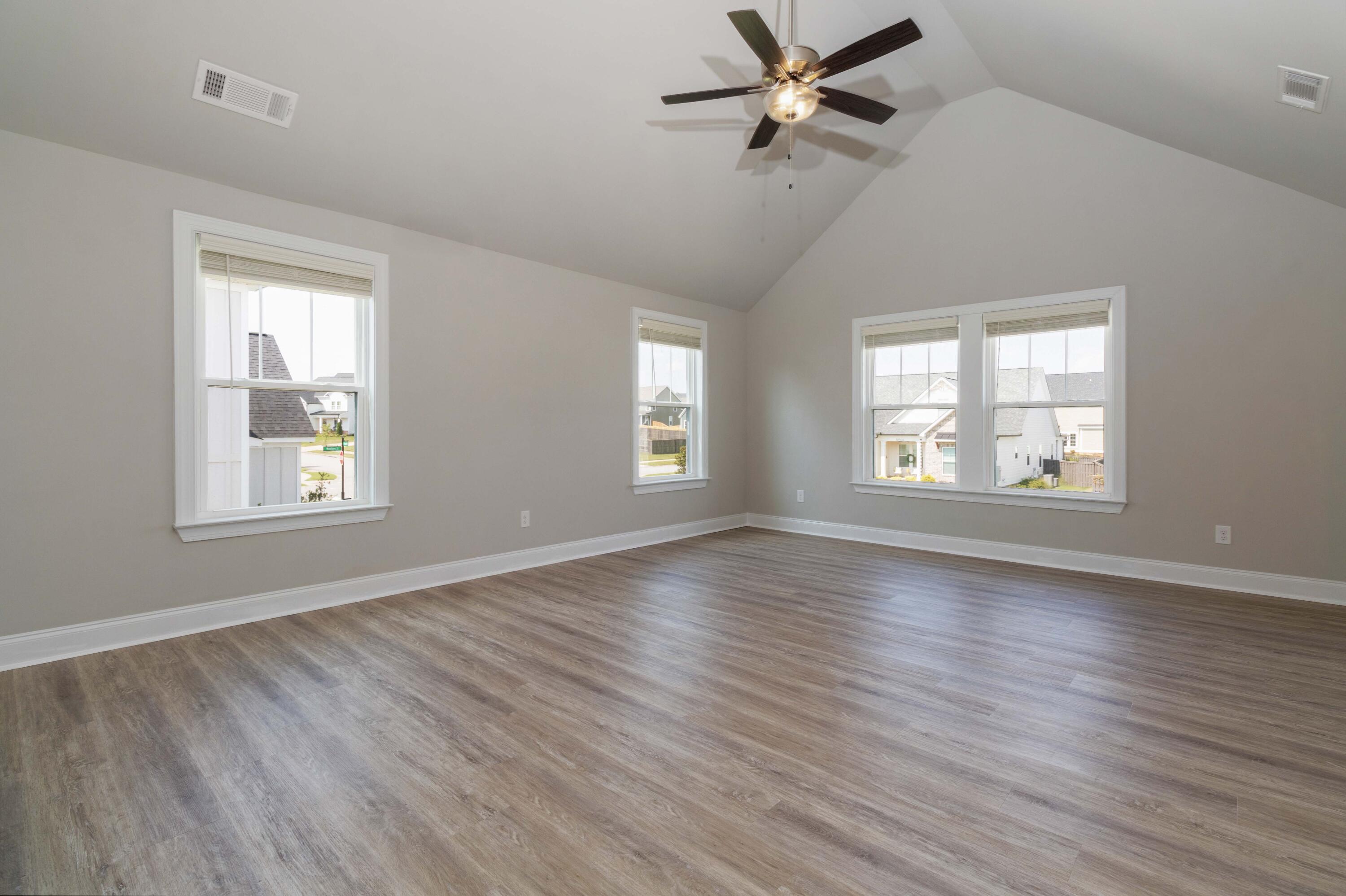 3048 Rosewood Dr. Drive