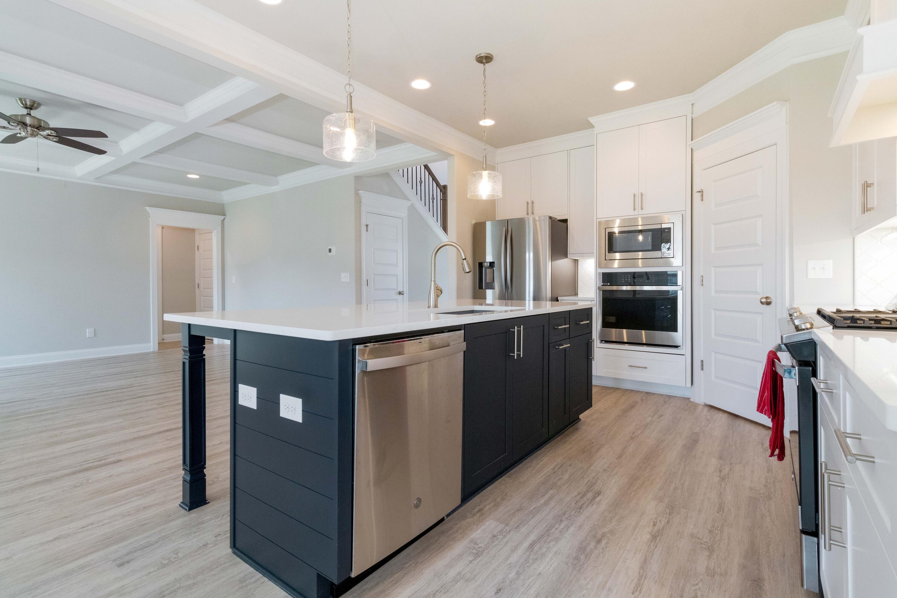 3048 Rosewood Dr. Drive