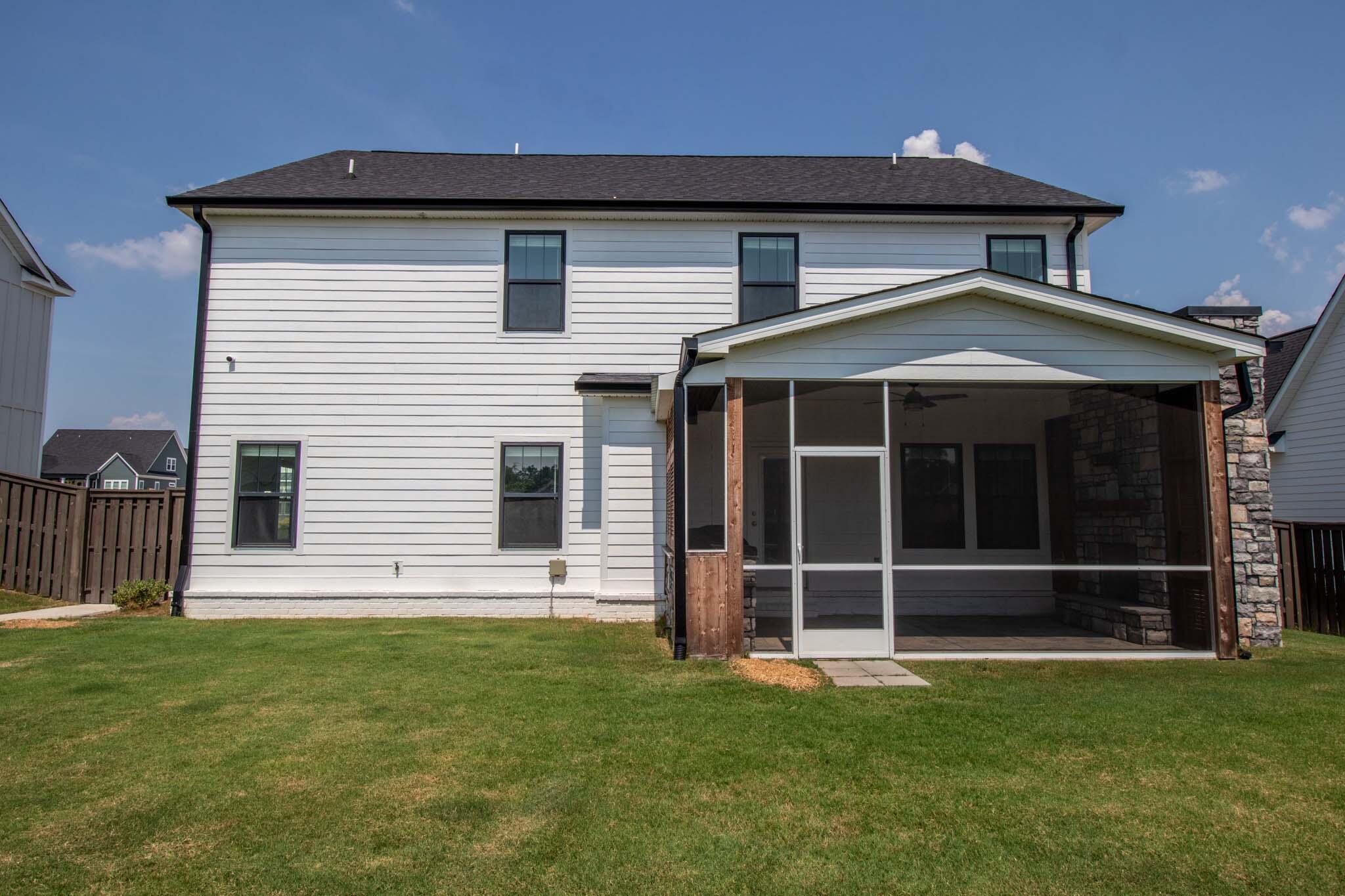 3048 Rosewood Dr. Drive