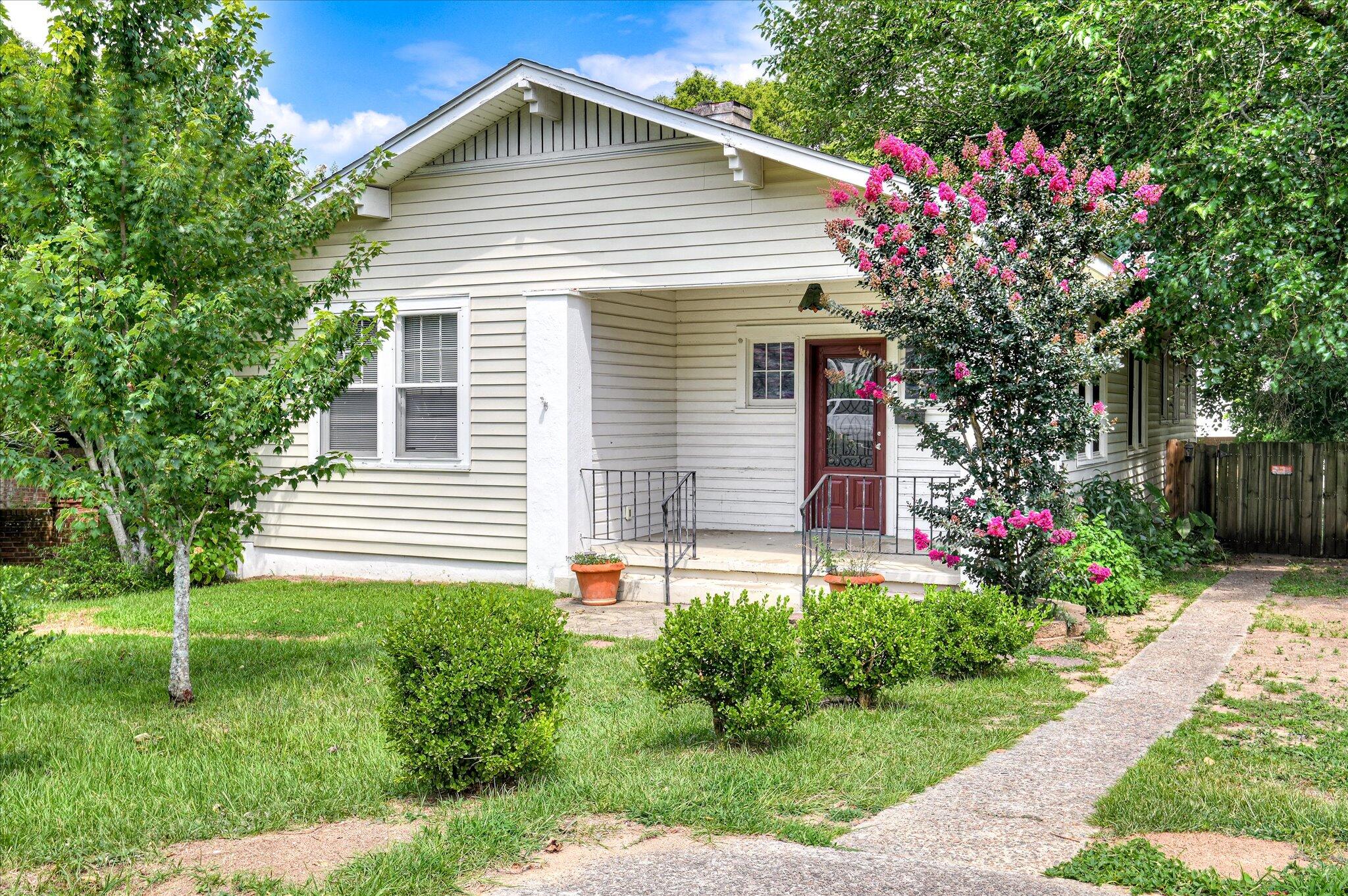 844 Heard Avenue
