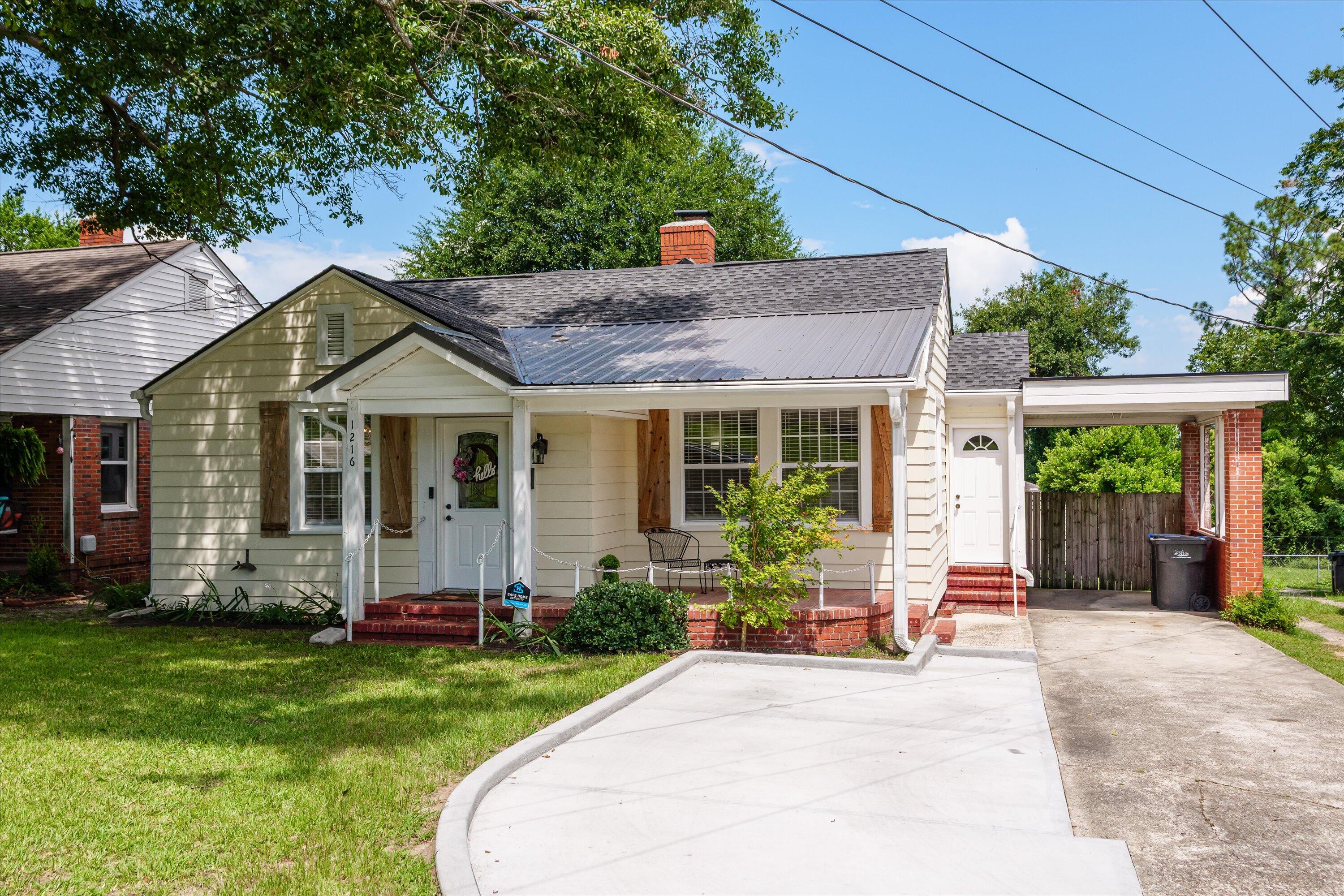 1216 Heard Avenue