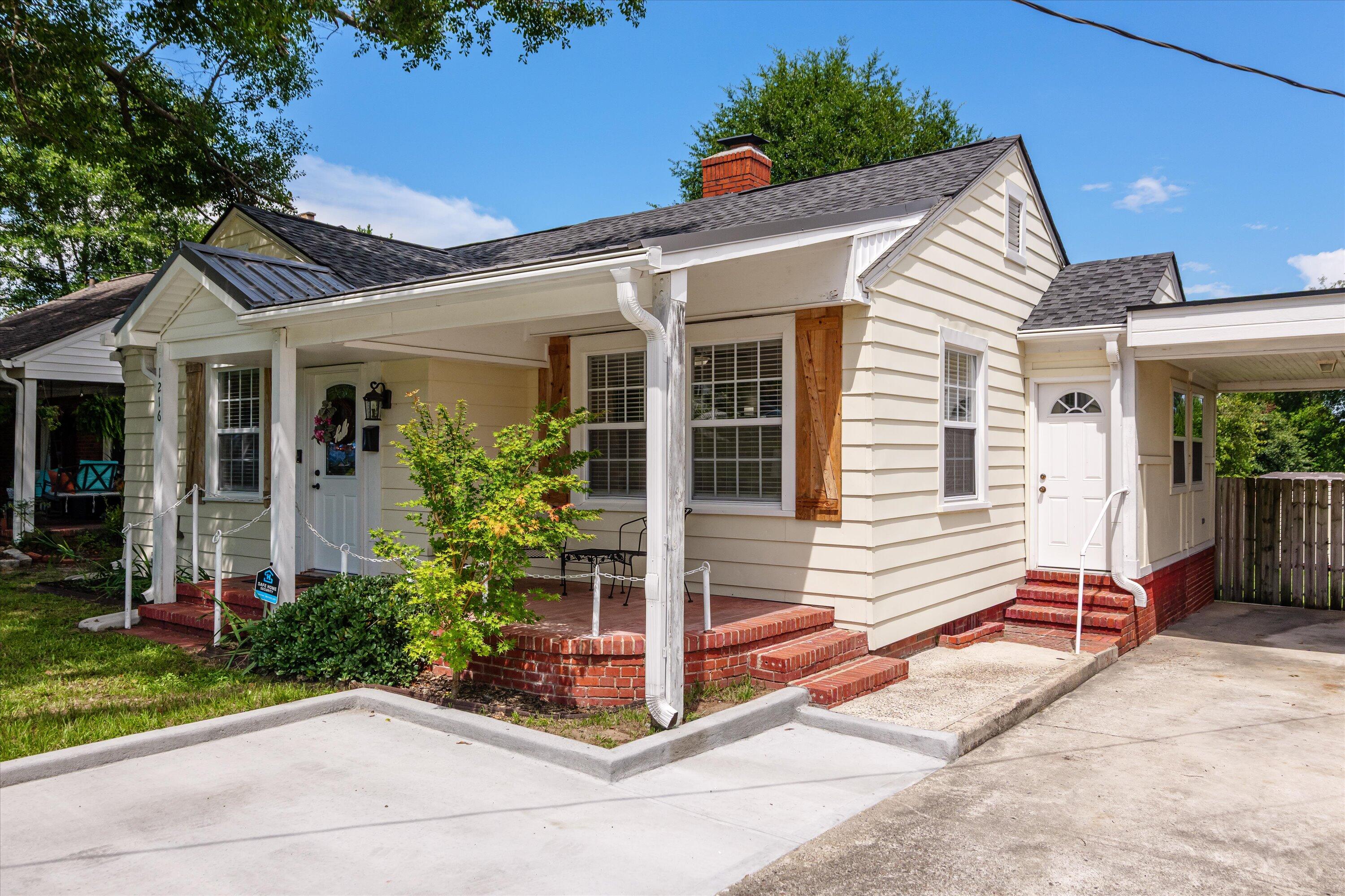 1216 Heard Avenue