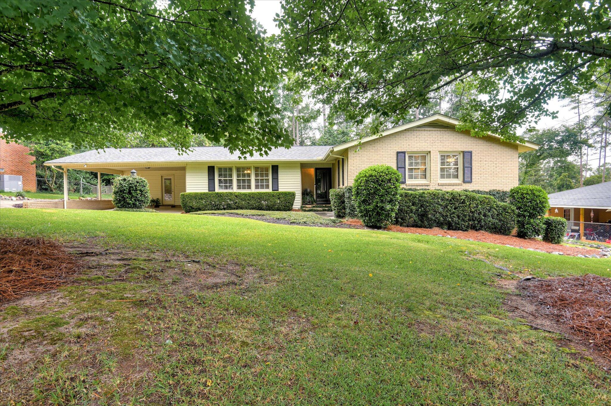 637 Canterbury Drive