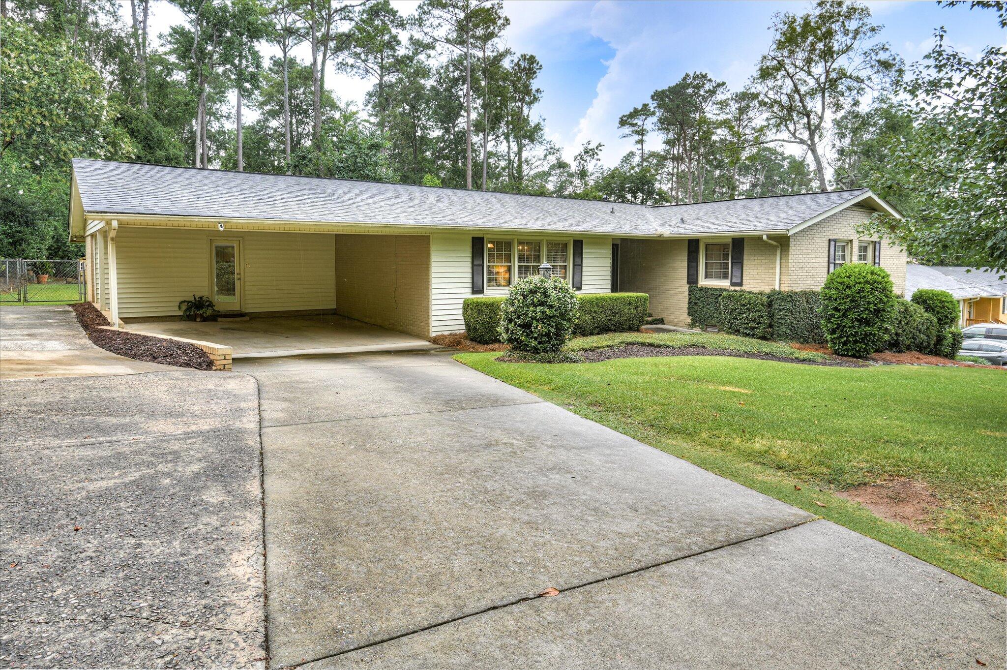 637 Canterbury Drive